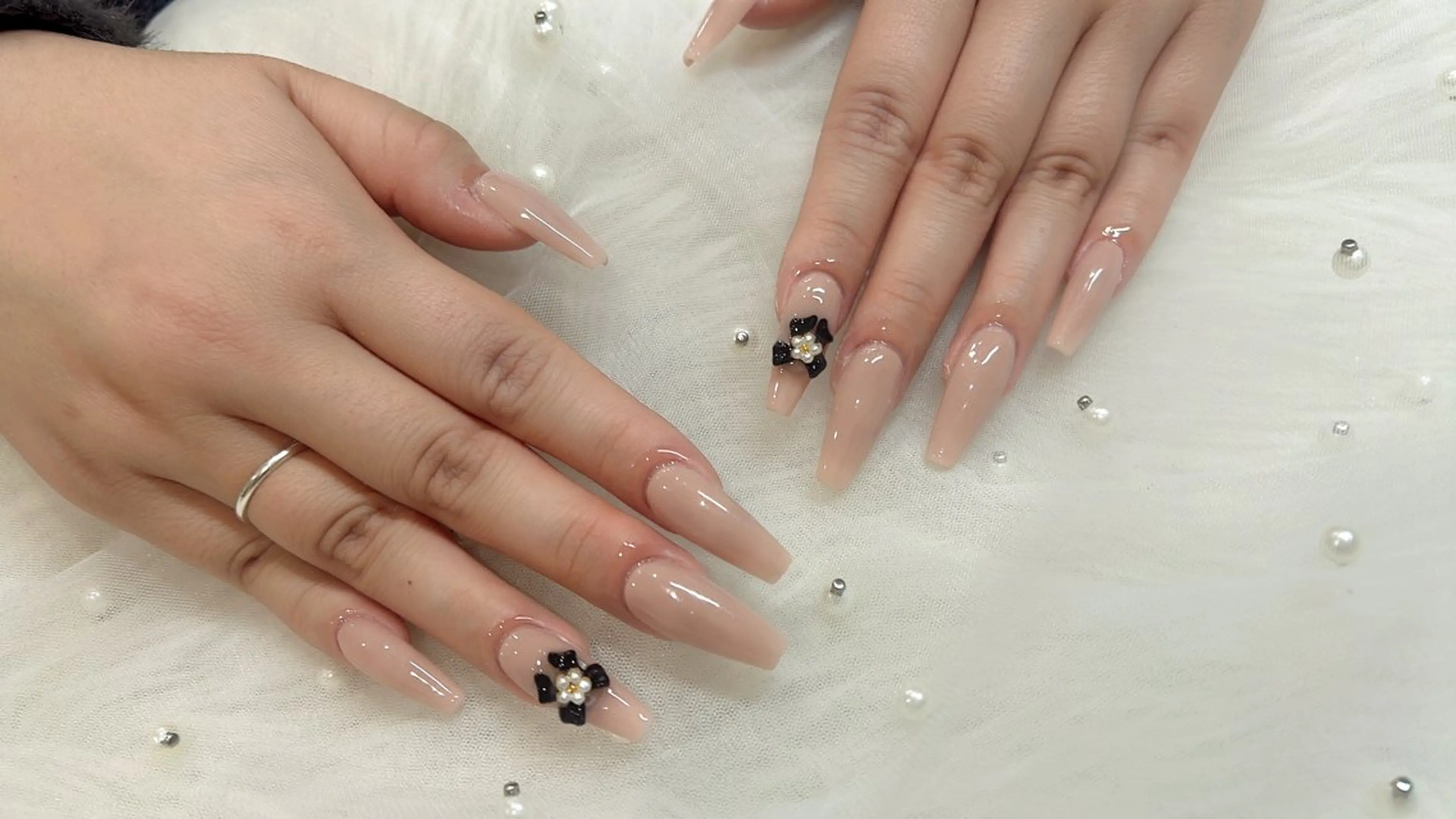 ネイル ハンドネイル 《LB》ラブリエ Nail&eyeのマツエク・マツパデザイン