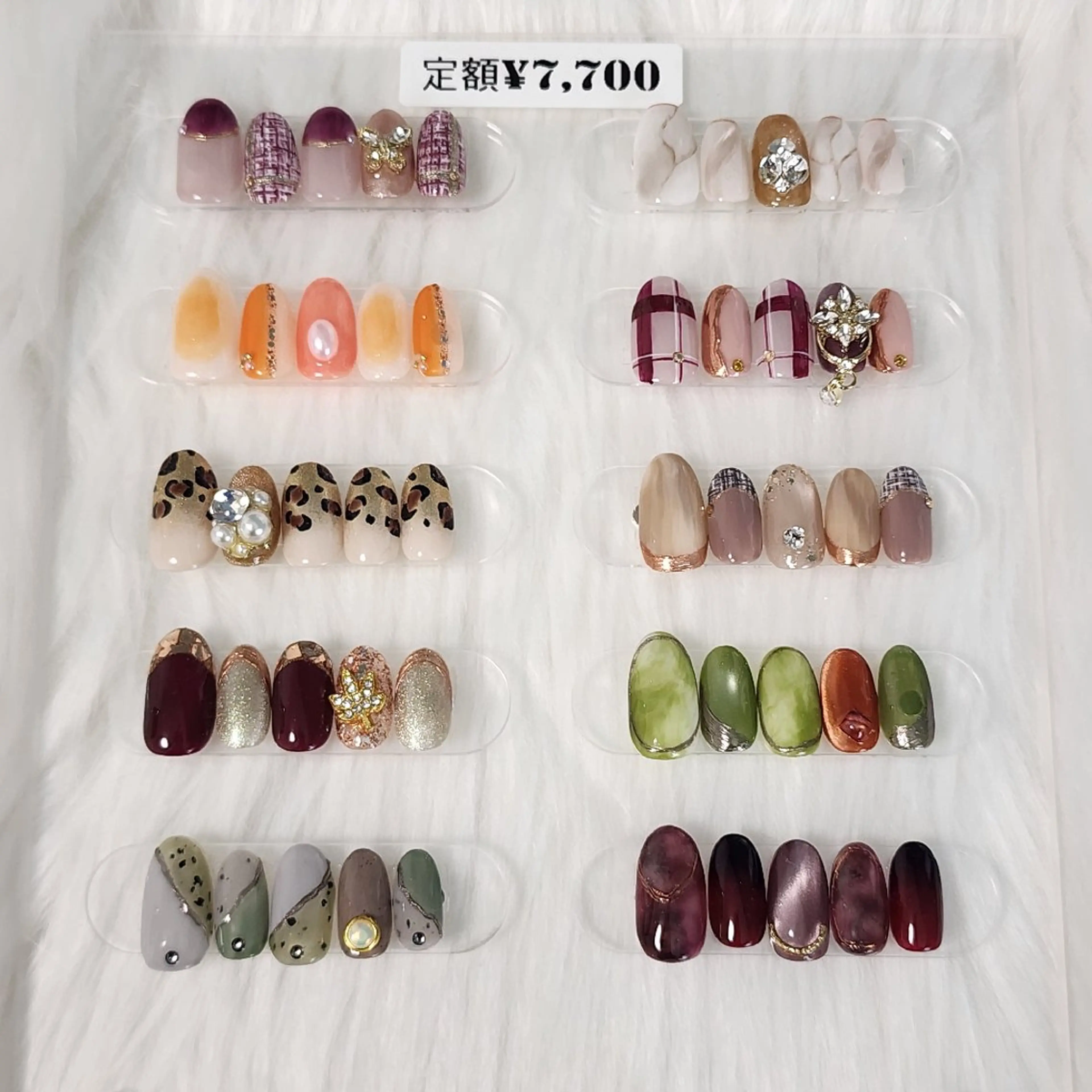 ハンドネイル(定額ネイル)②￥7,700(オフ込み)の写真