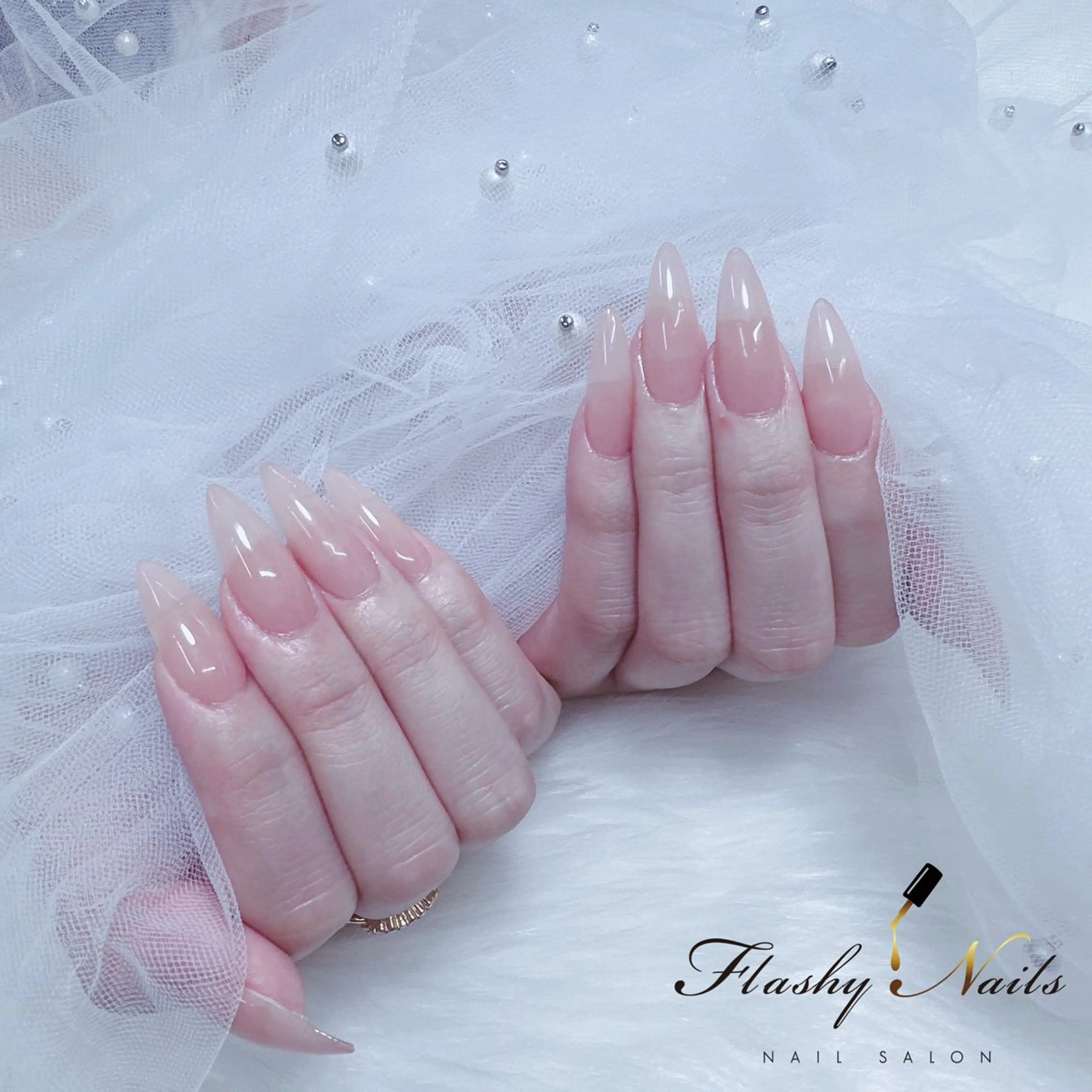 ネイル ハンドネイル Flashy Nailsのネイルデザイン