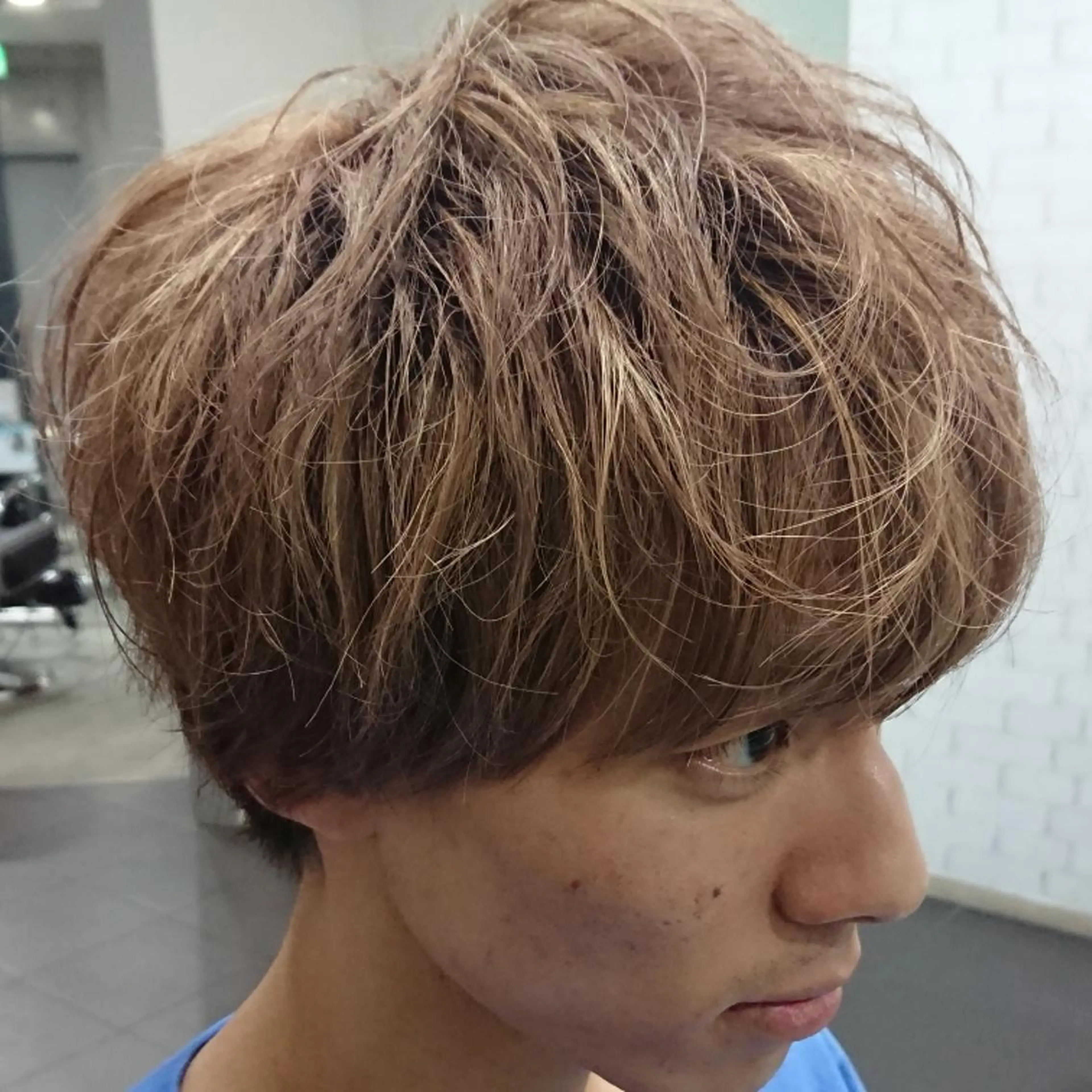 ショート カラー ヘアアレンジ メンズ メンズハイライト ベージュカラー ハイライトカラー ハイライト カット ヘアカラー 瀧尻 光のヘアスタイル