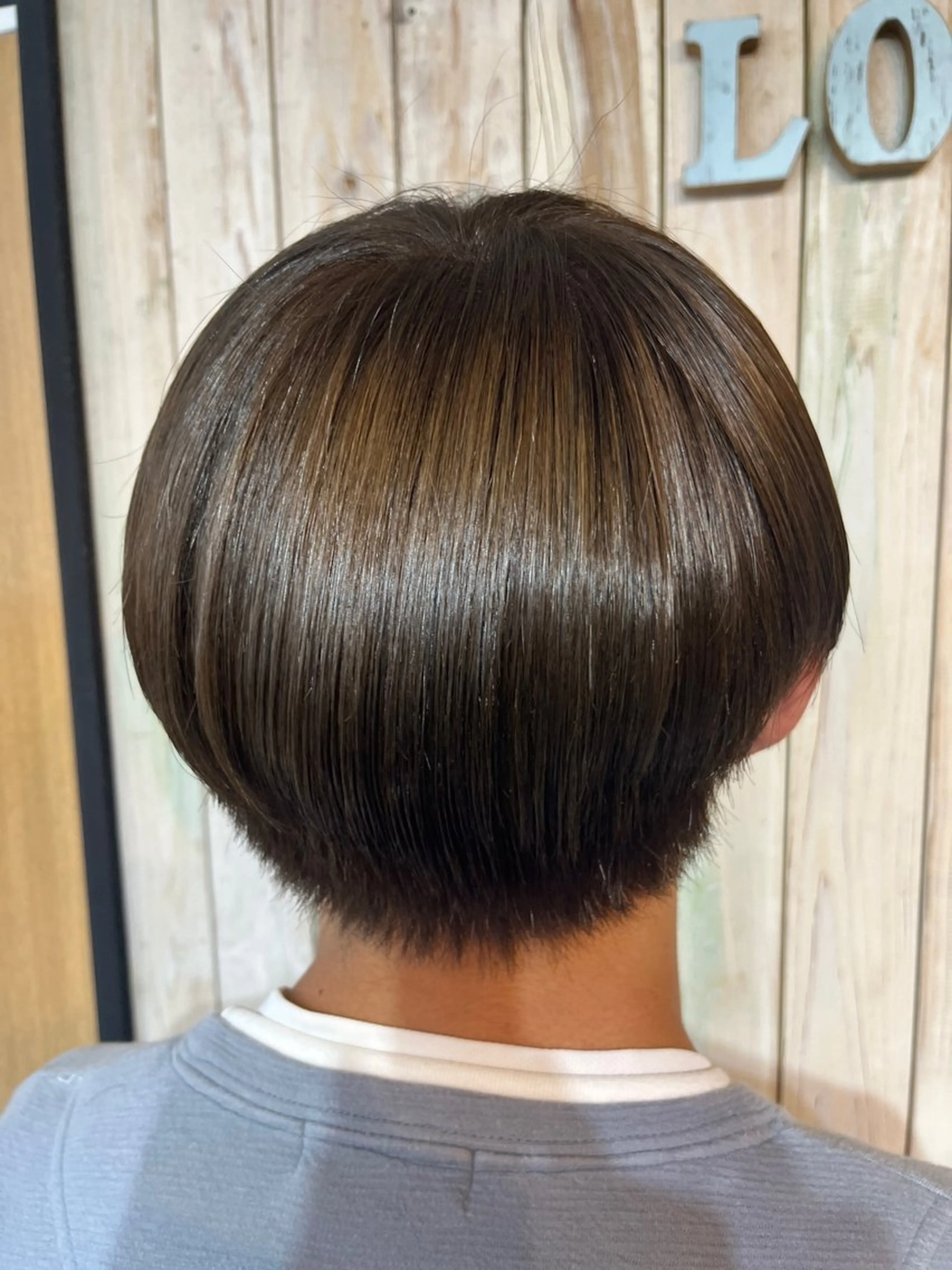 ショート カラー メンズ オリーブカラー カット ちさと/メンズ ショート/縮毛矯正のヘアスタイル