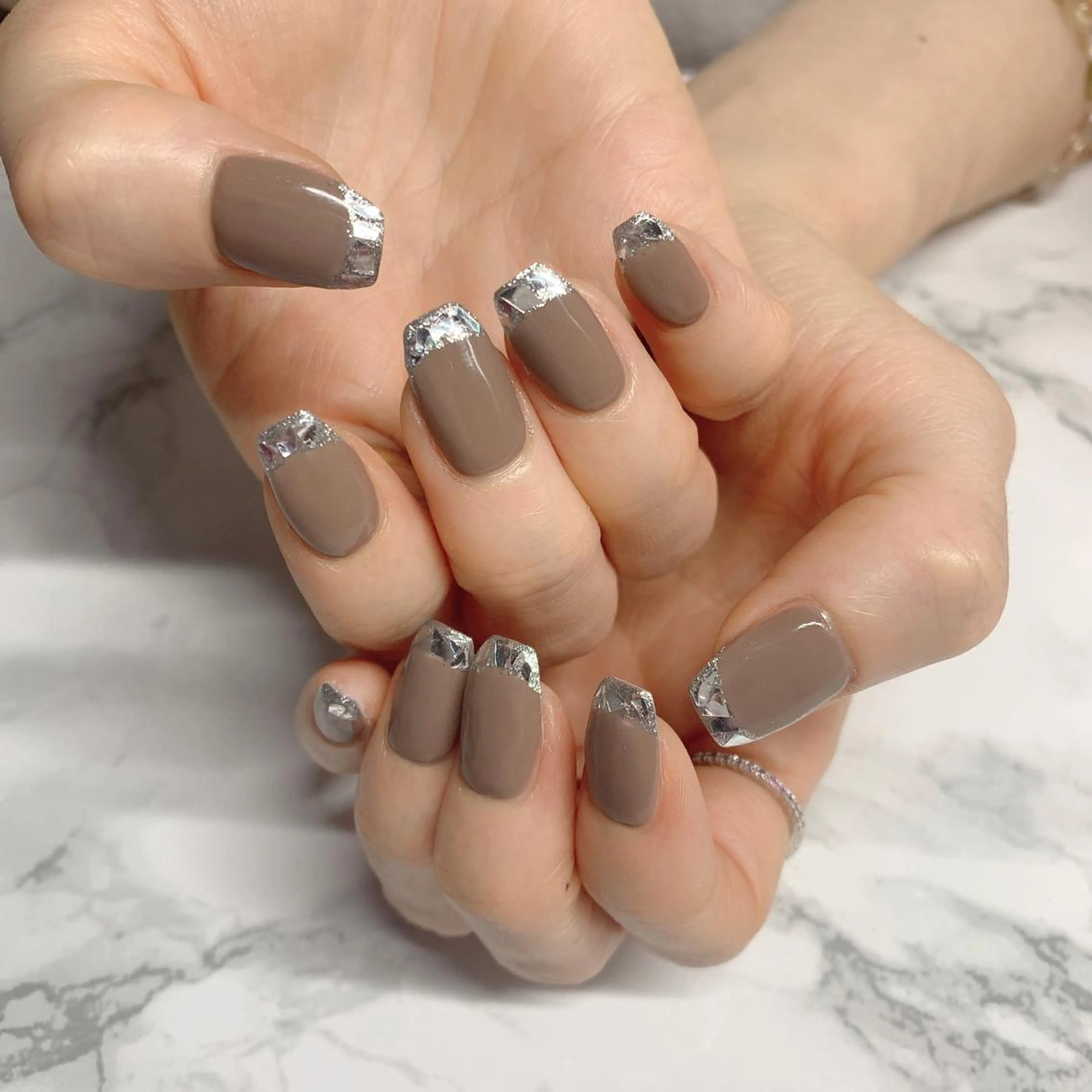 ネイル ハンドネイル はな💎ネイル ワンホン、長さ出しのネイルデザイン