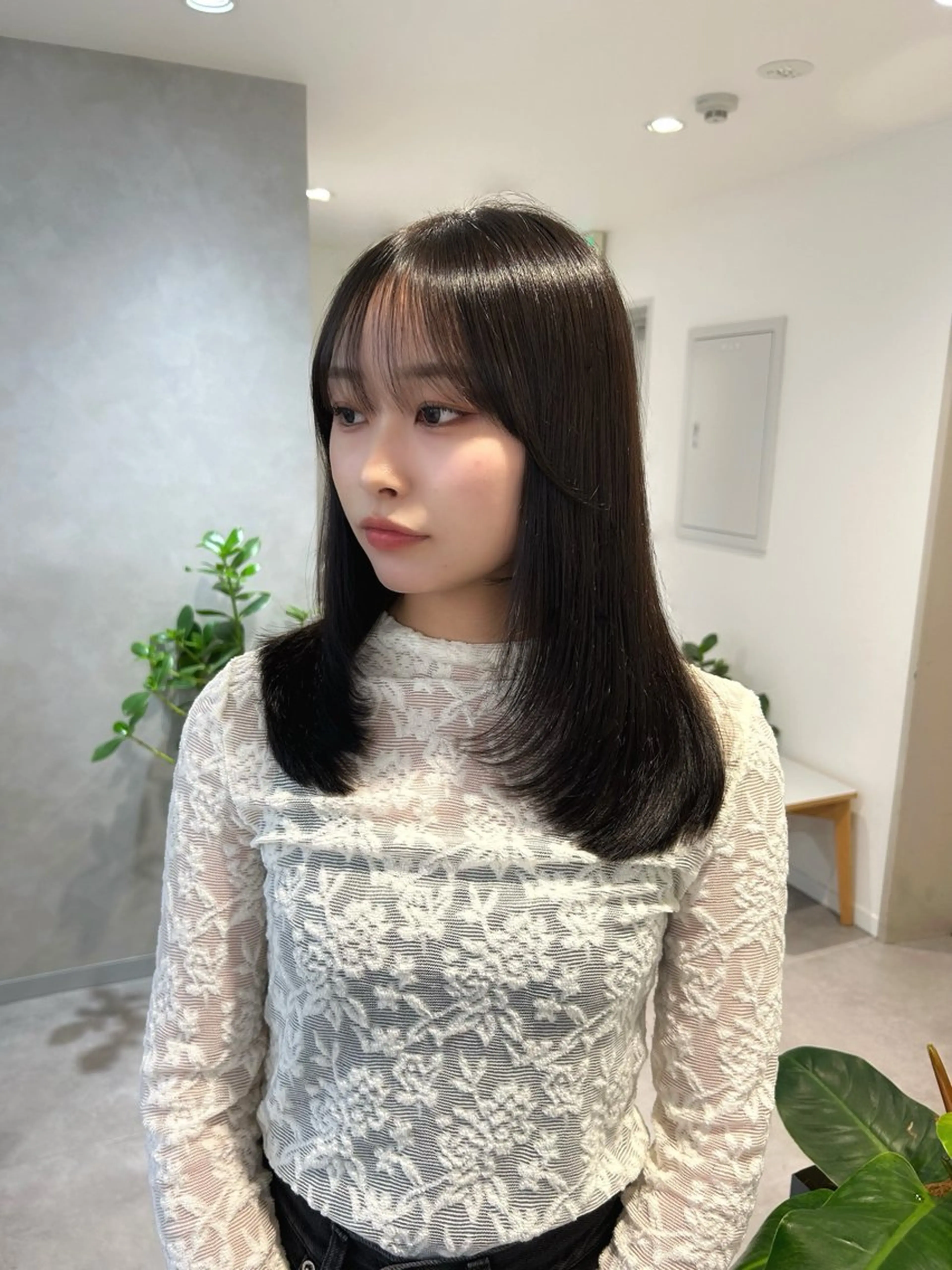 ミディアム カラー グレージュ レイヤーカット カット ヘアカラー トリートメント ❤️ショートカット ・顔周りカット❤️のヘアスタイル
