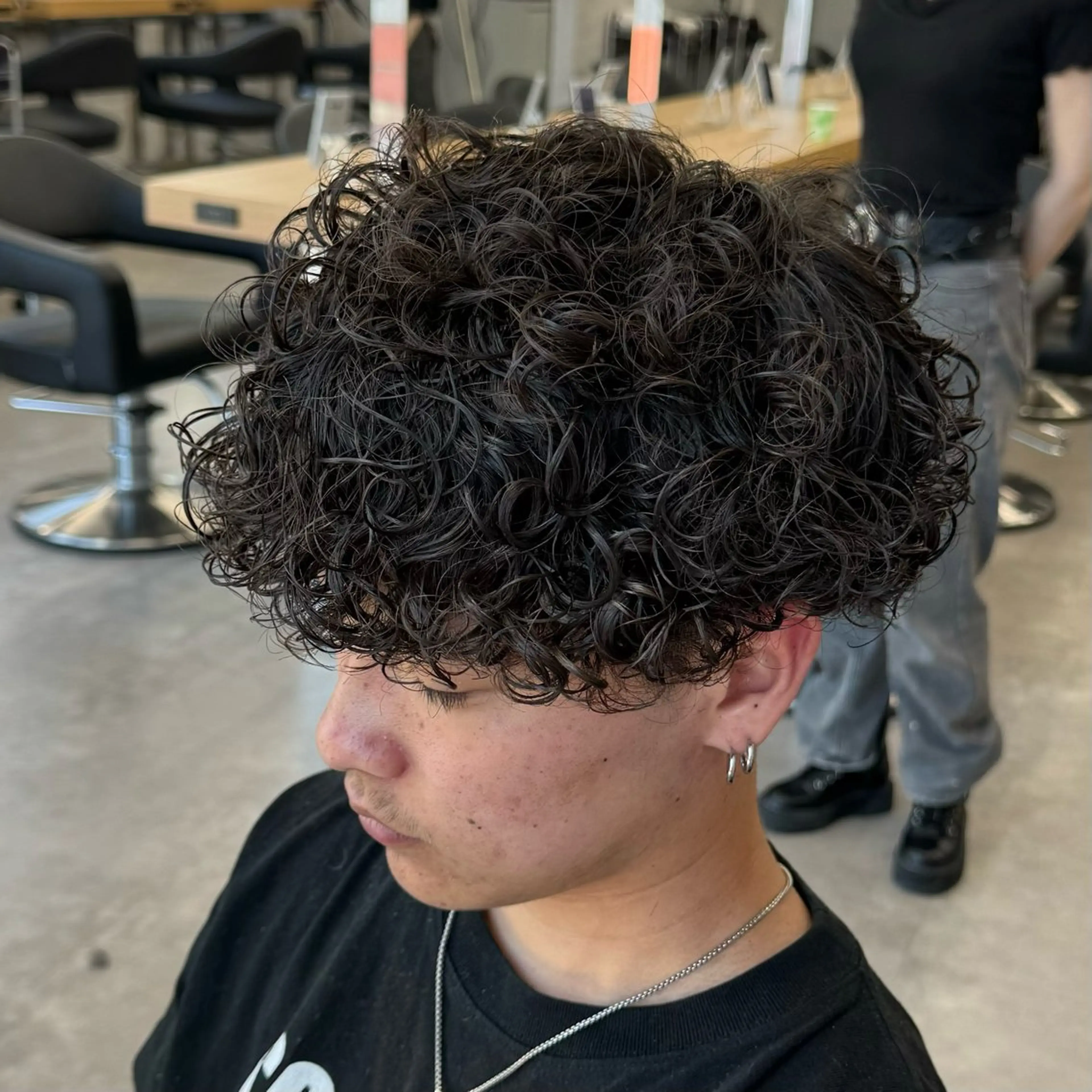 パーマ ヘアアレンジ メンズ 波巻きパーマ 川合 智之のヘアスタイル