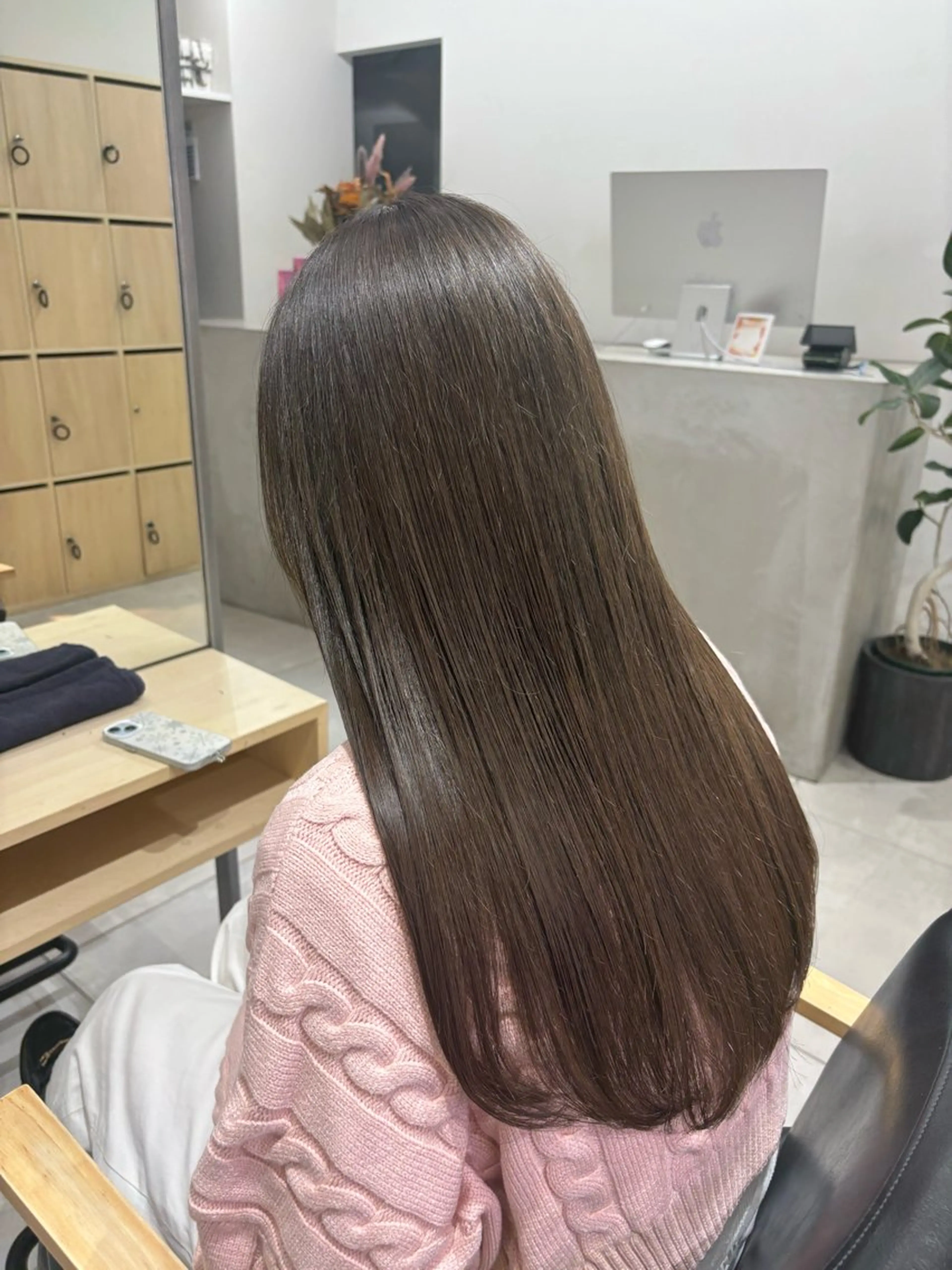 ロング ヘアカラー ベージュ/グレージュ 🧸あやか/表参道のヘアスタイル