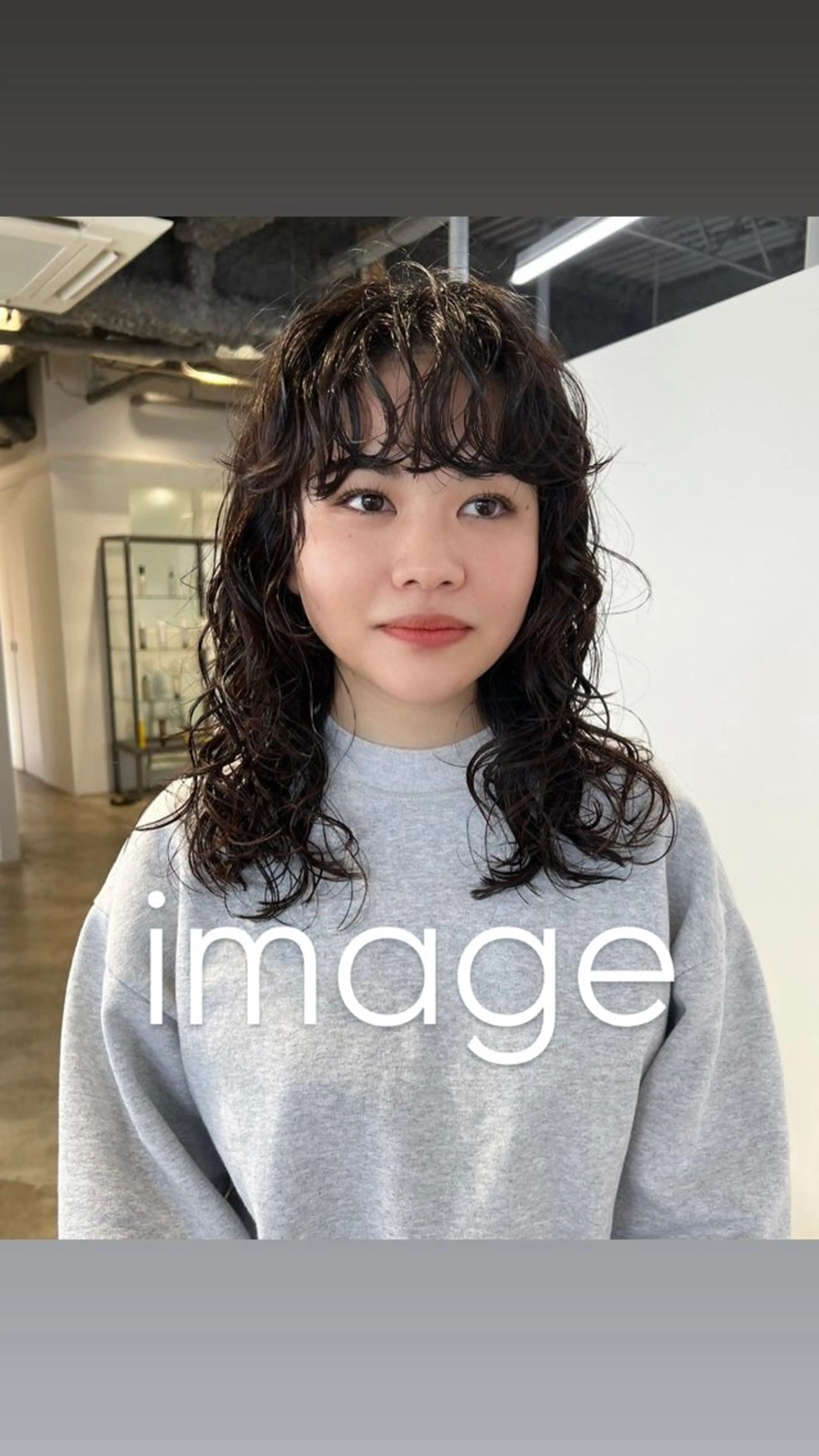 カット無し レディースパーマの写真