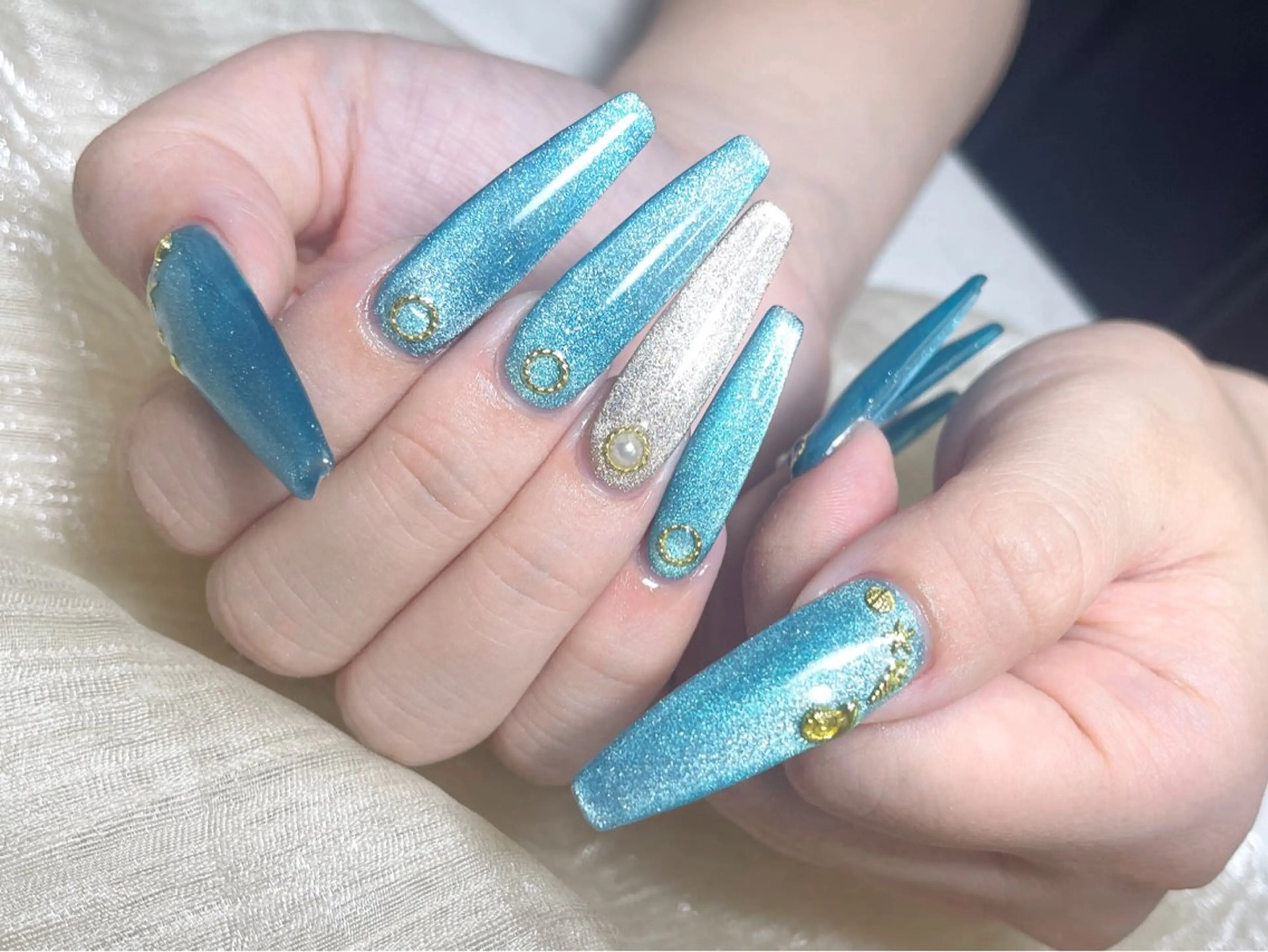 ネイル ハンドネイル 🎀ネイルサロン エクラYUI🎀のネイルデザイン