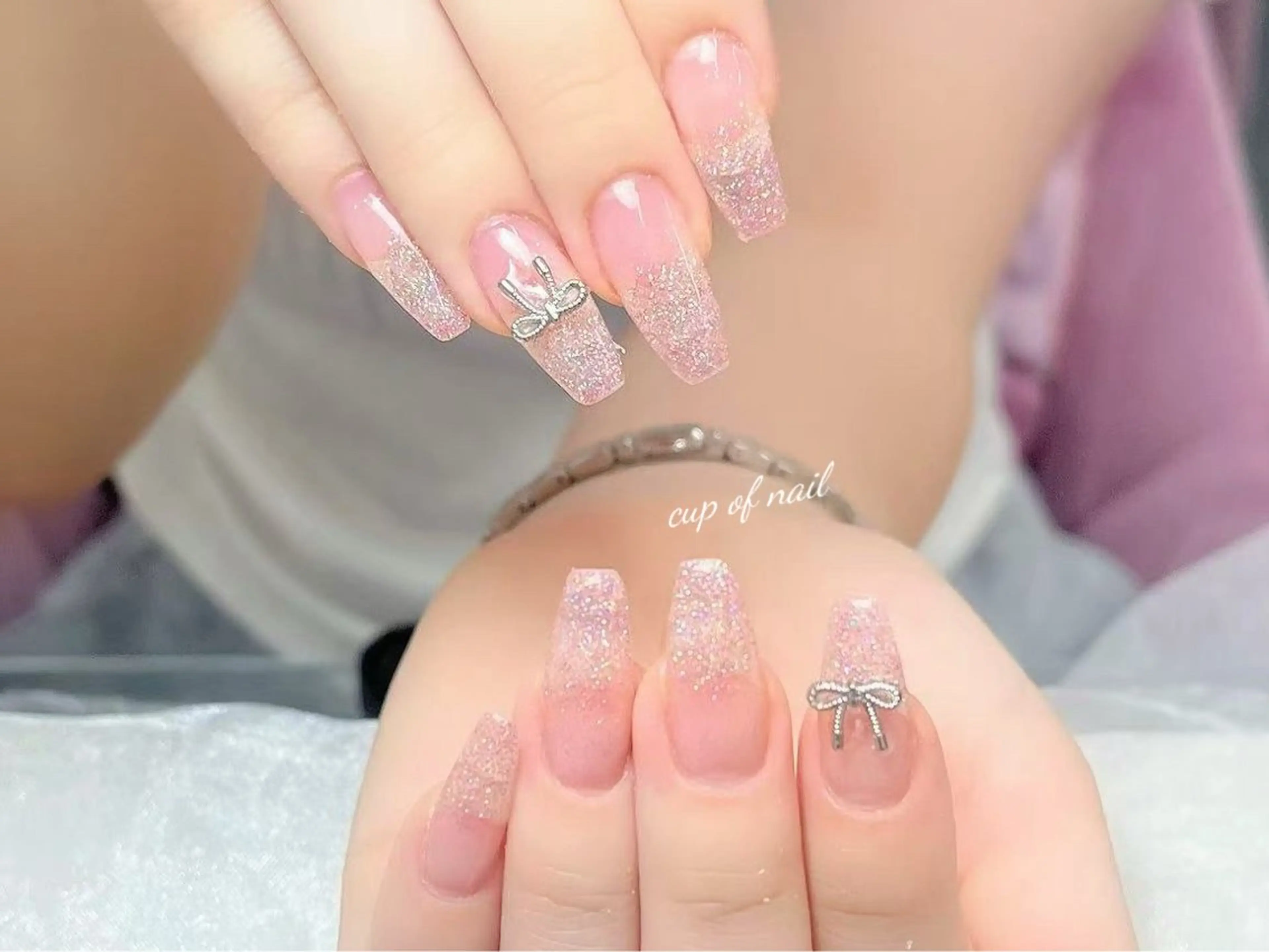 ロング 韓国風ヘア ハンドネイル NOA NAILのネイルデザイン
