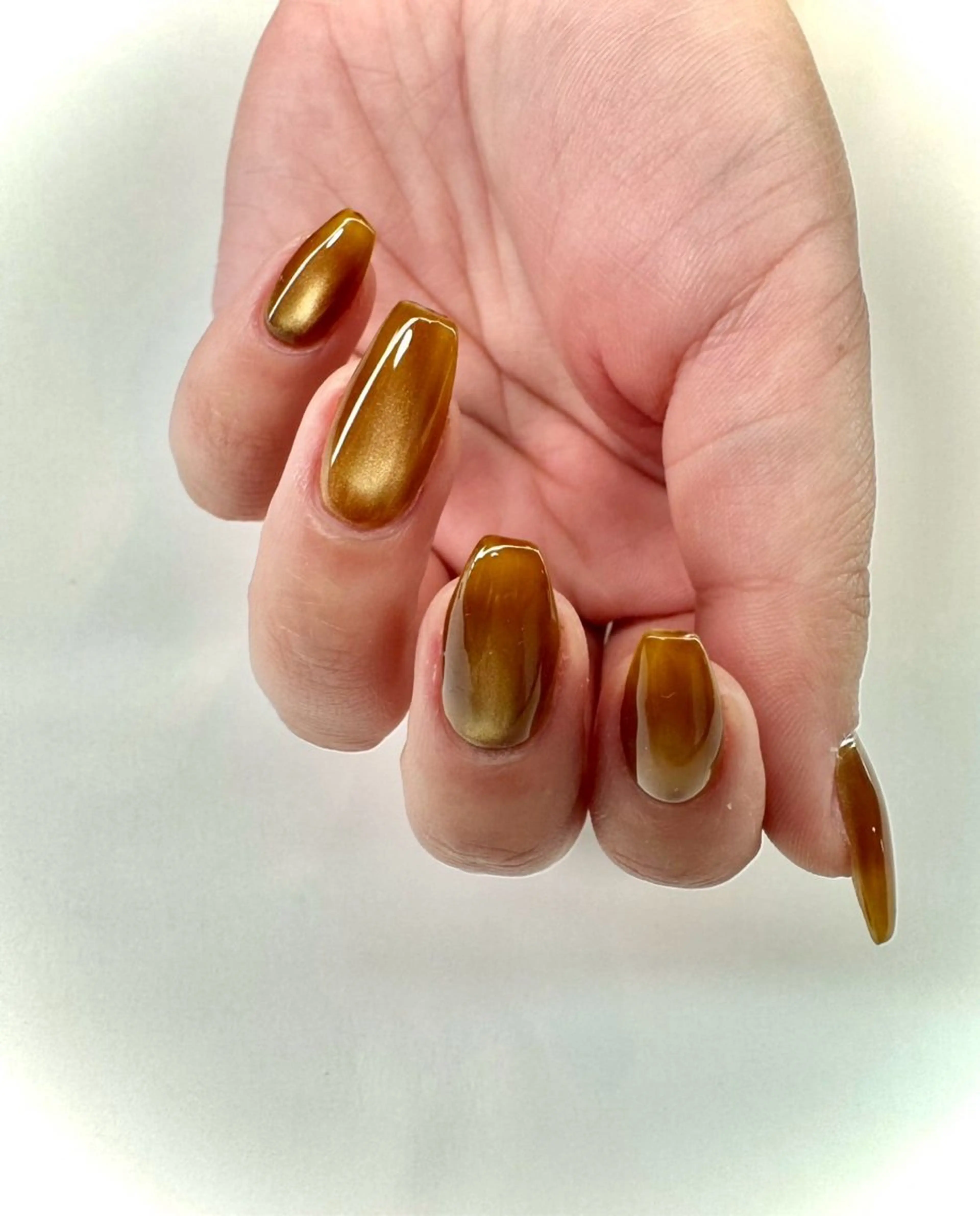 ネイル マグネットネイル シンプルネイル ハンドネイル Atelier Yuriのネイルデザイン