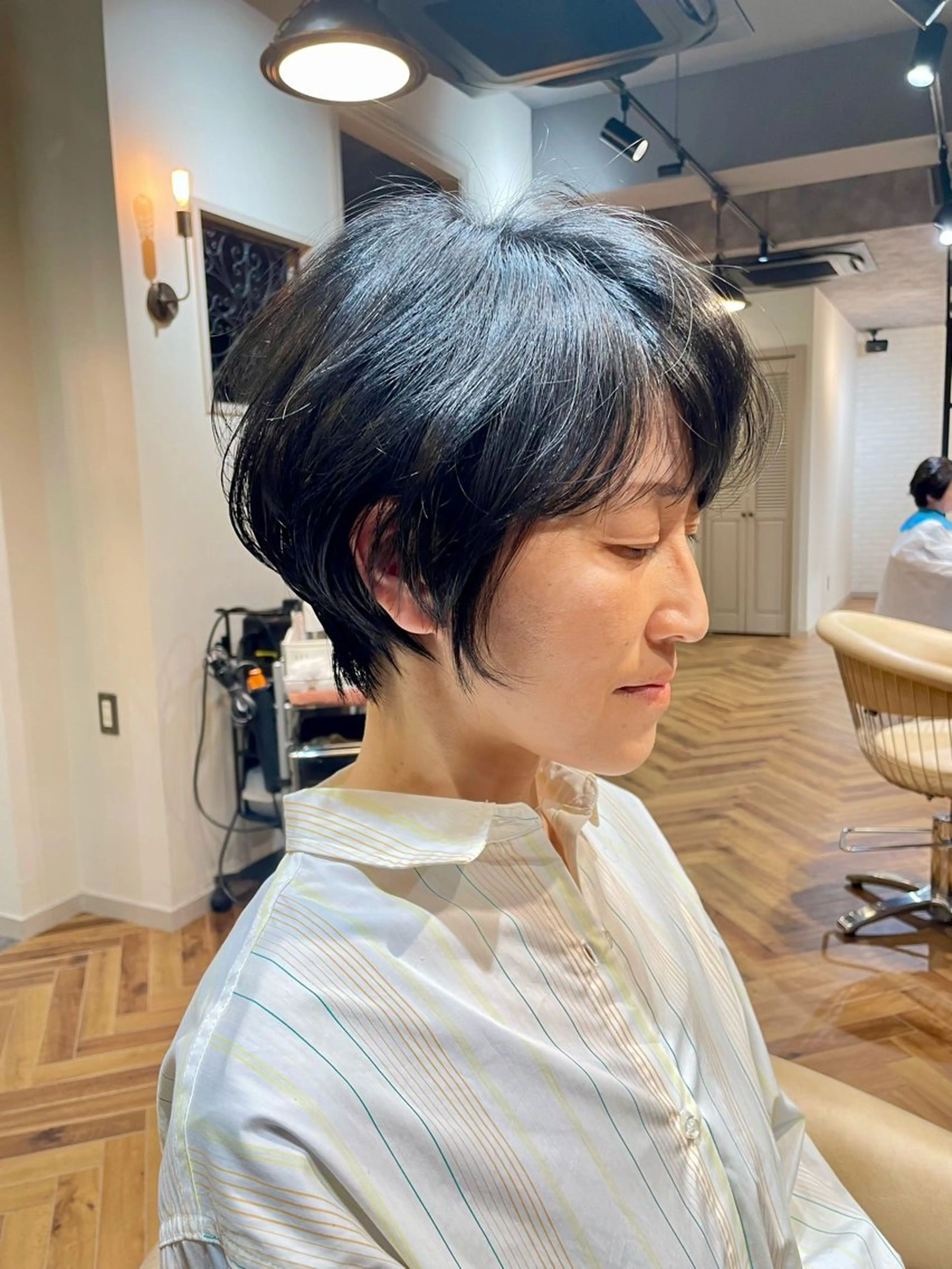 ショート ショートヘア eyesburg W/est所属・ショートボブ 村上のヘアスタイル