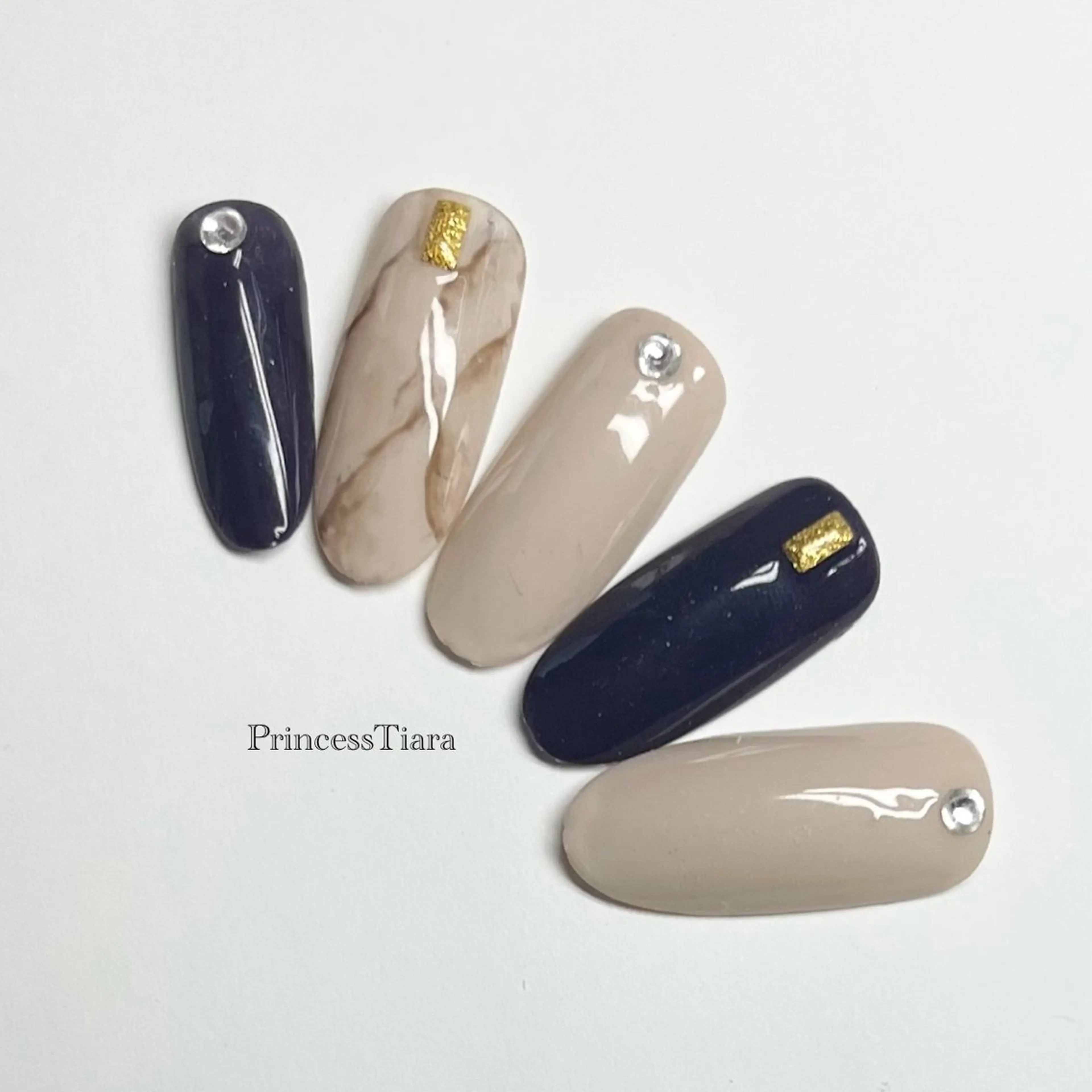 ネイル Grantulle collegeのネイルデザイン