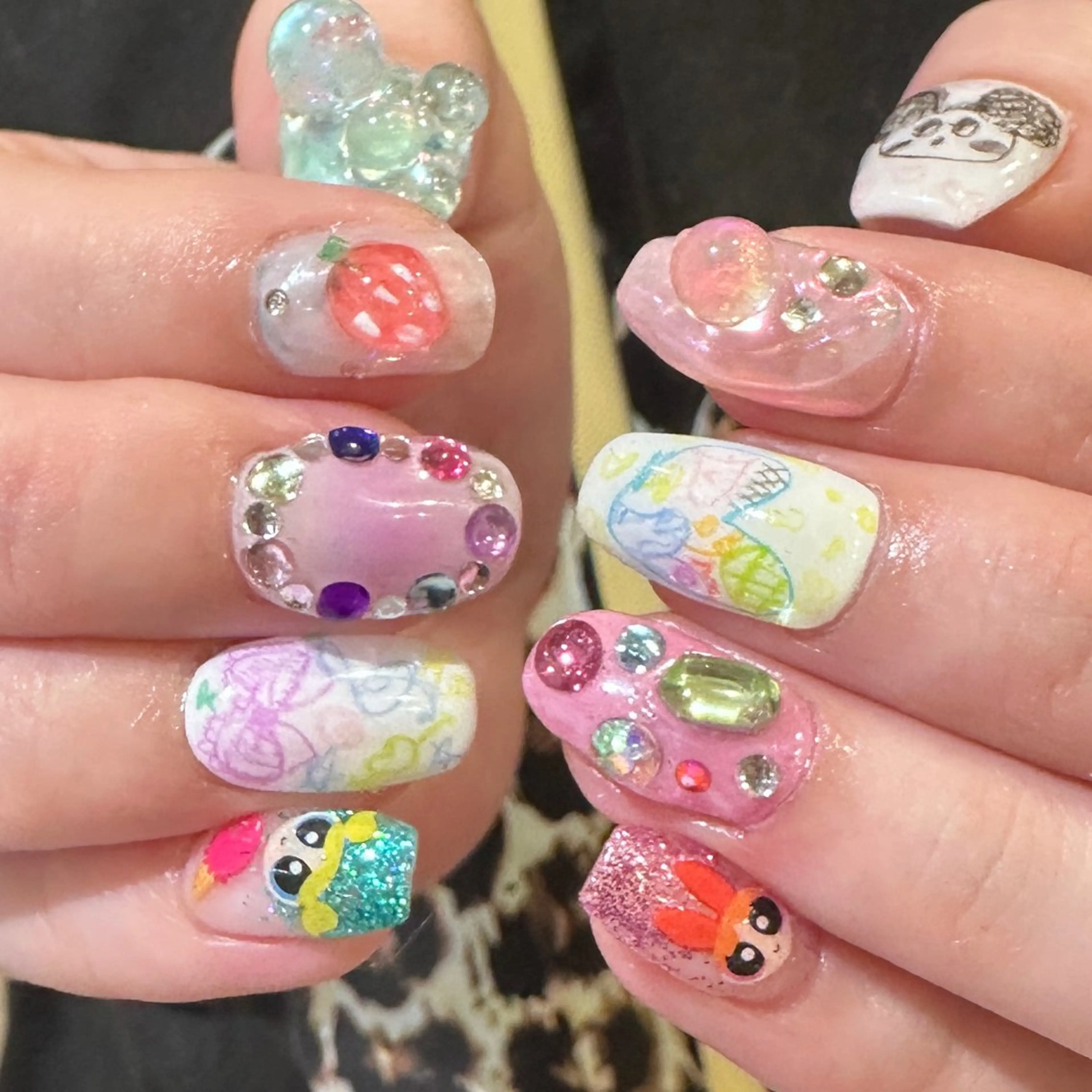 ネイル ハンドネイル 👽個性派ネイル🎀 komachiのネイルデザイン