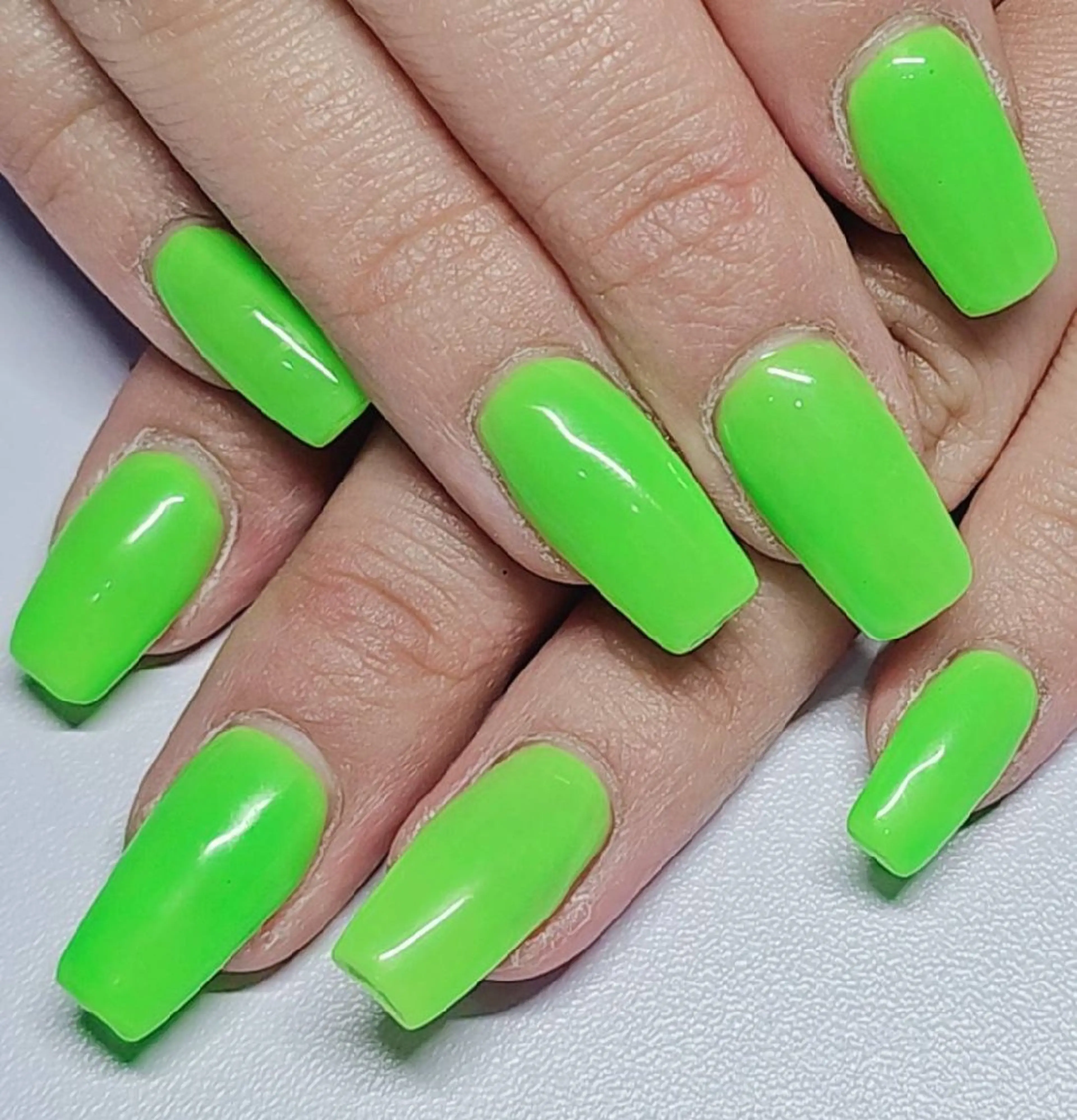 ネイル グリーン ワンカラーネイル ハンドネイル よしだ ひろきのネイルデザイン