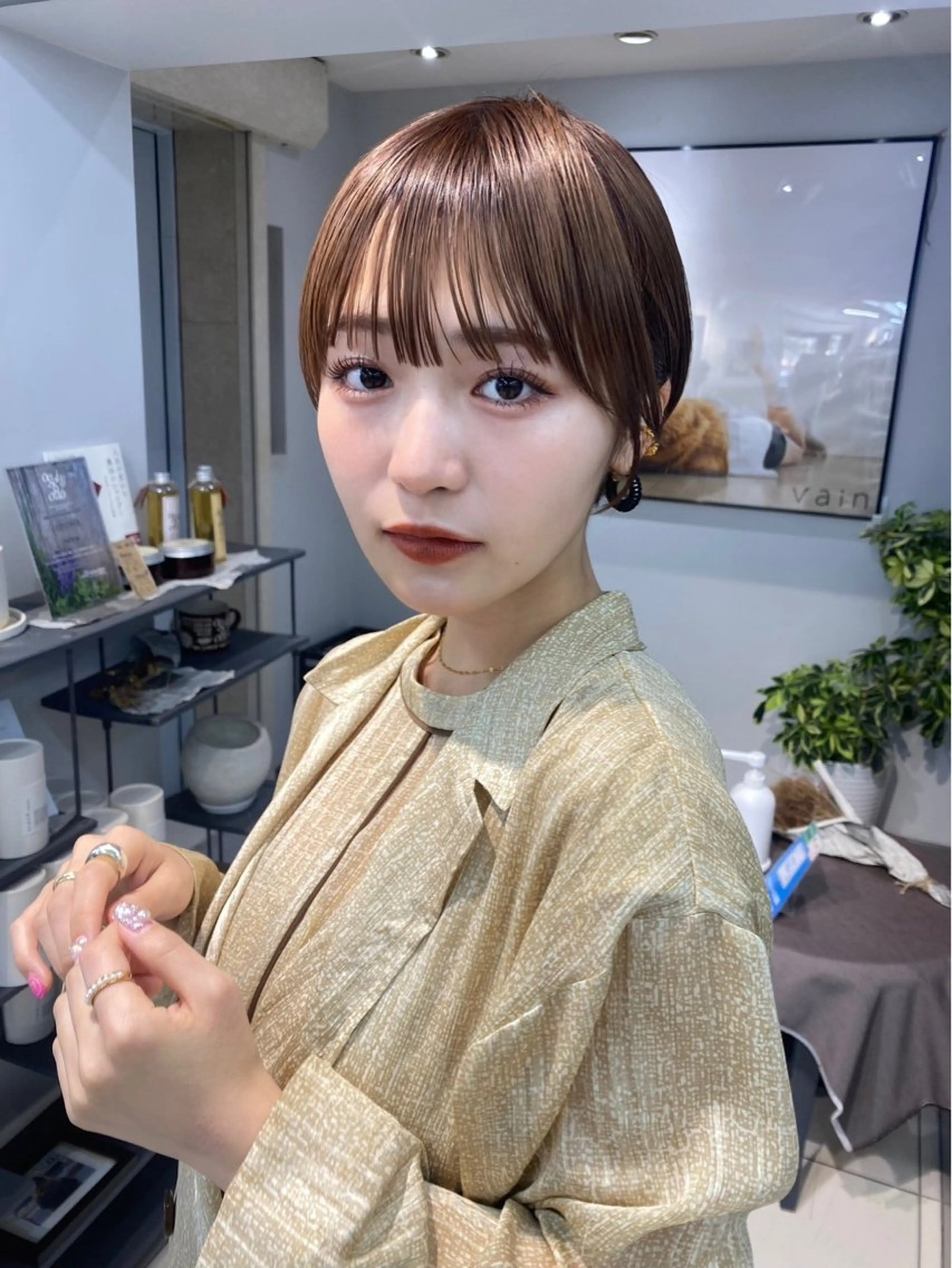 ショート レイヤー×ツヤカラー 渋谷/kougaのヘアスタイル