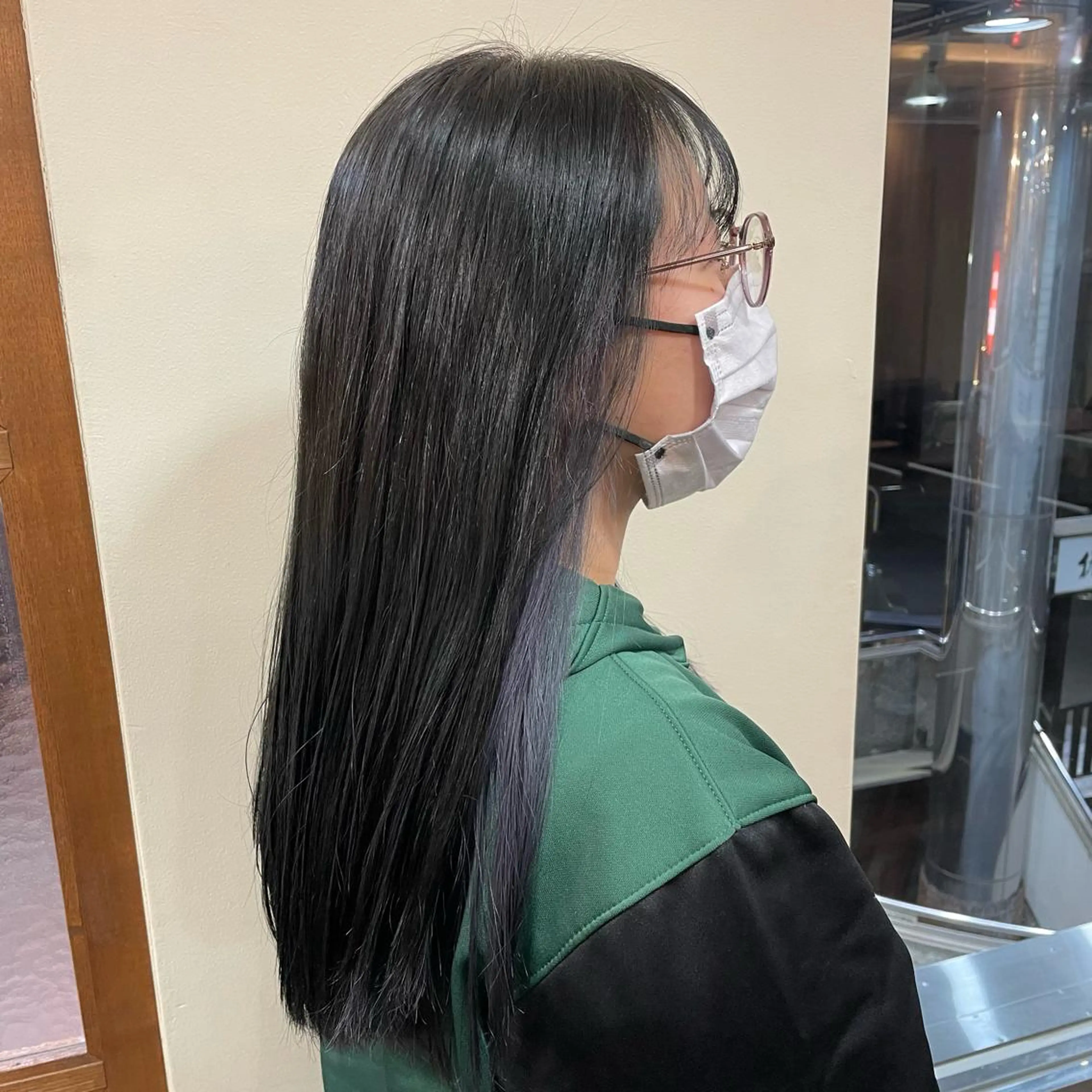 ロング カラー イヤリングカラー シルバー NiCHE 吉祥寺所属・NiCHE 吉祥寺 💜安間 成香💜のヘアスタイル
