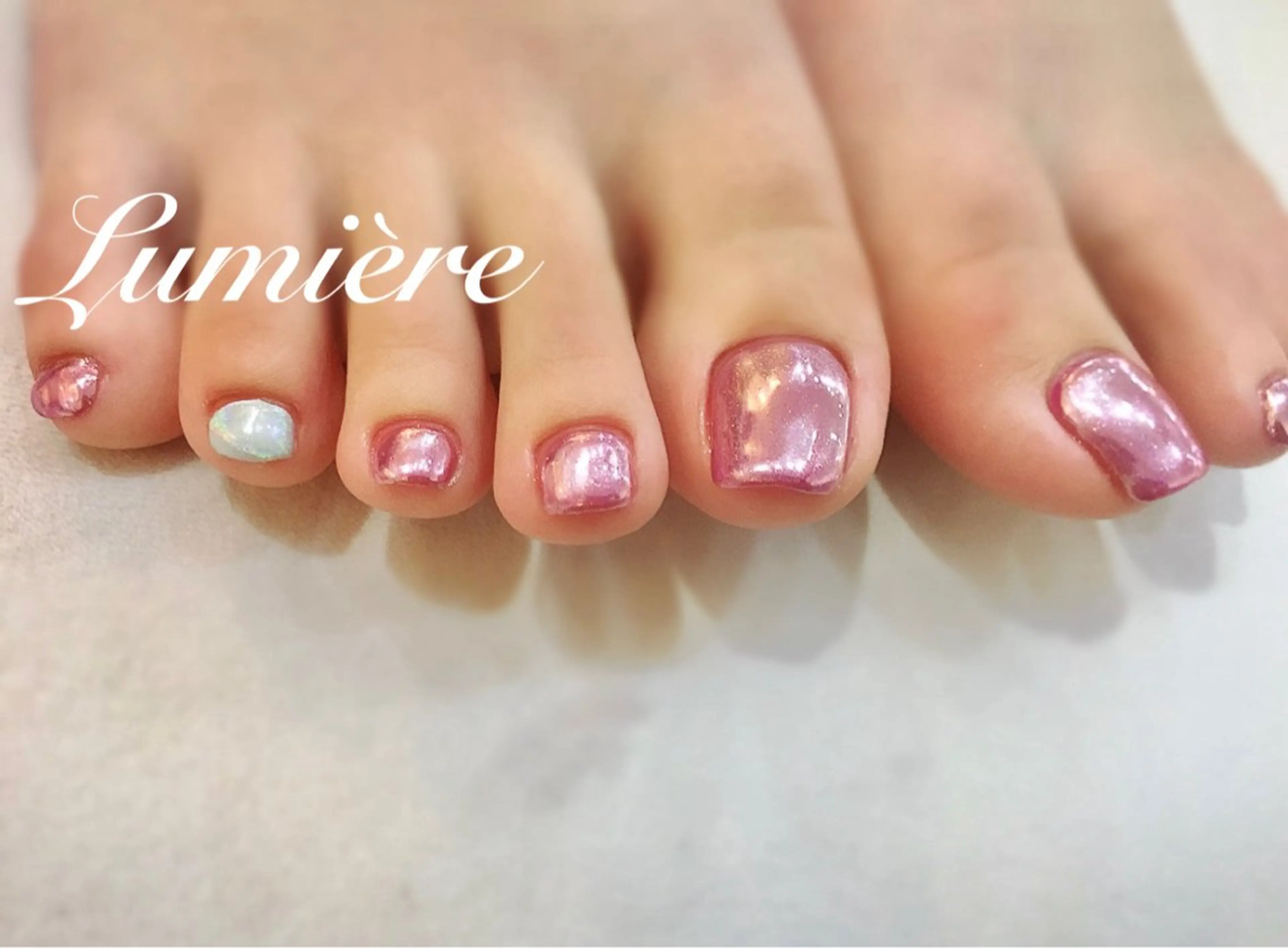 ネイル ミラーネイル ピンク Nail salon Lumièreのネイルデザイン