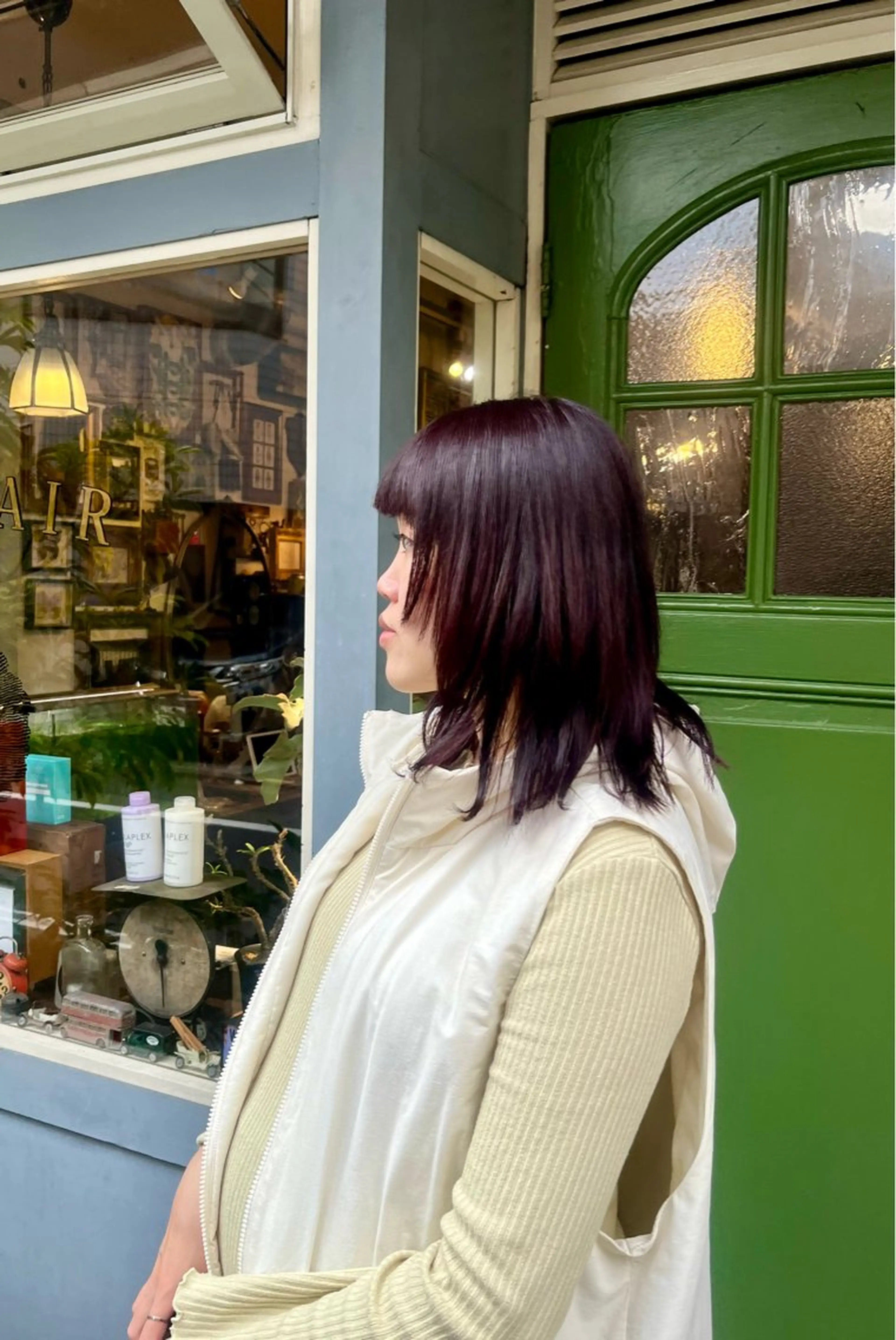 ミディアム カラー 顔まわりレイヤー 顔周りカット レイヤーカット カット ヘアカラー トリートメント ヘッドスパ 抜け感パーマ/ 顔まわり/緒方椋のヘアスタイル