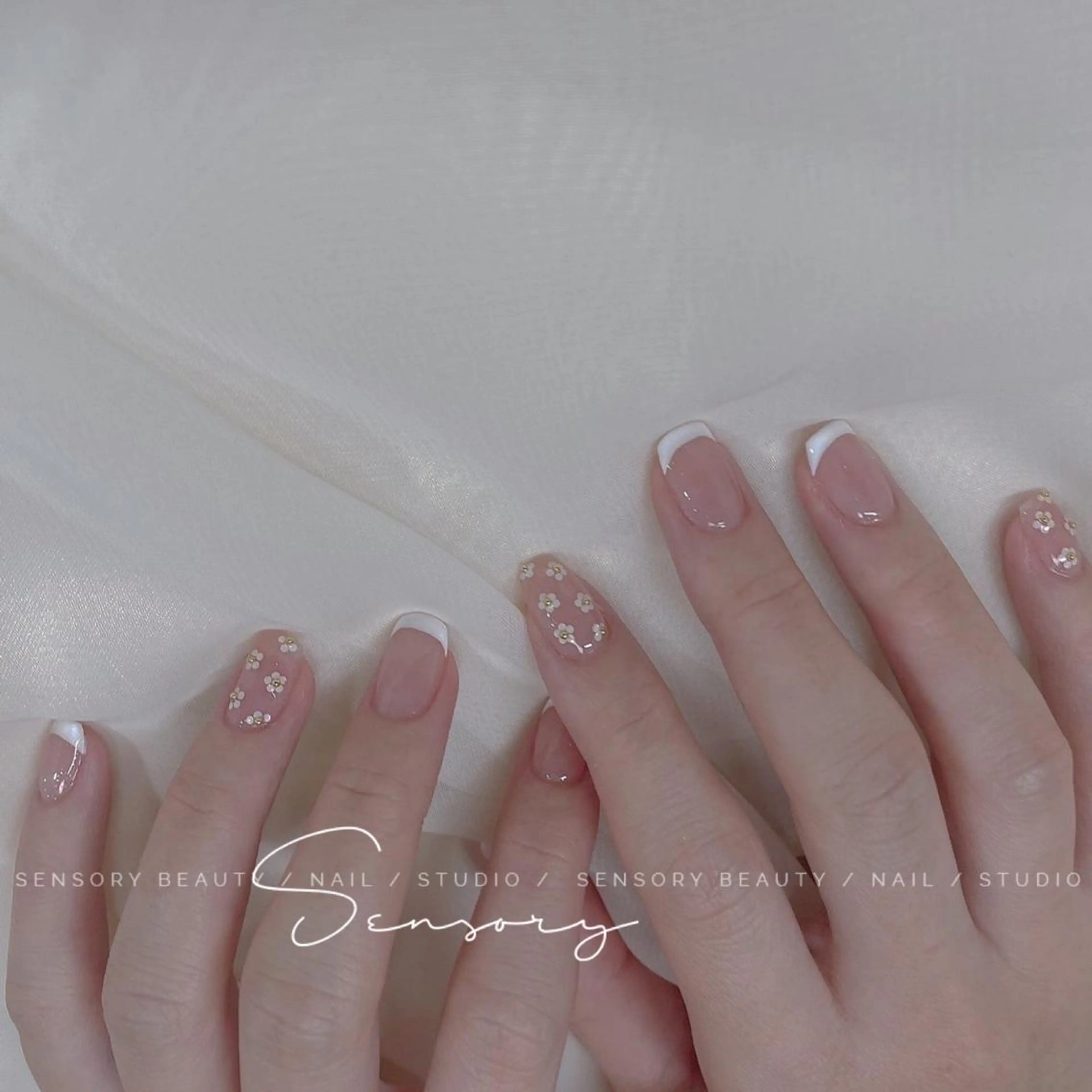 ネイル ジョ ジョのネイルデザイン