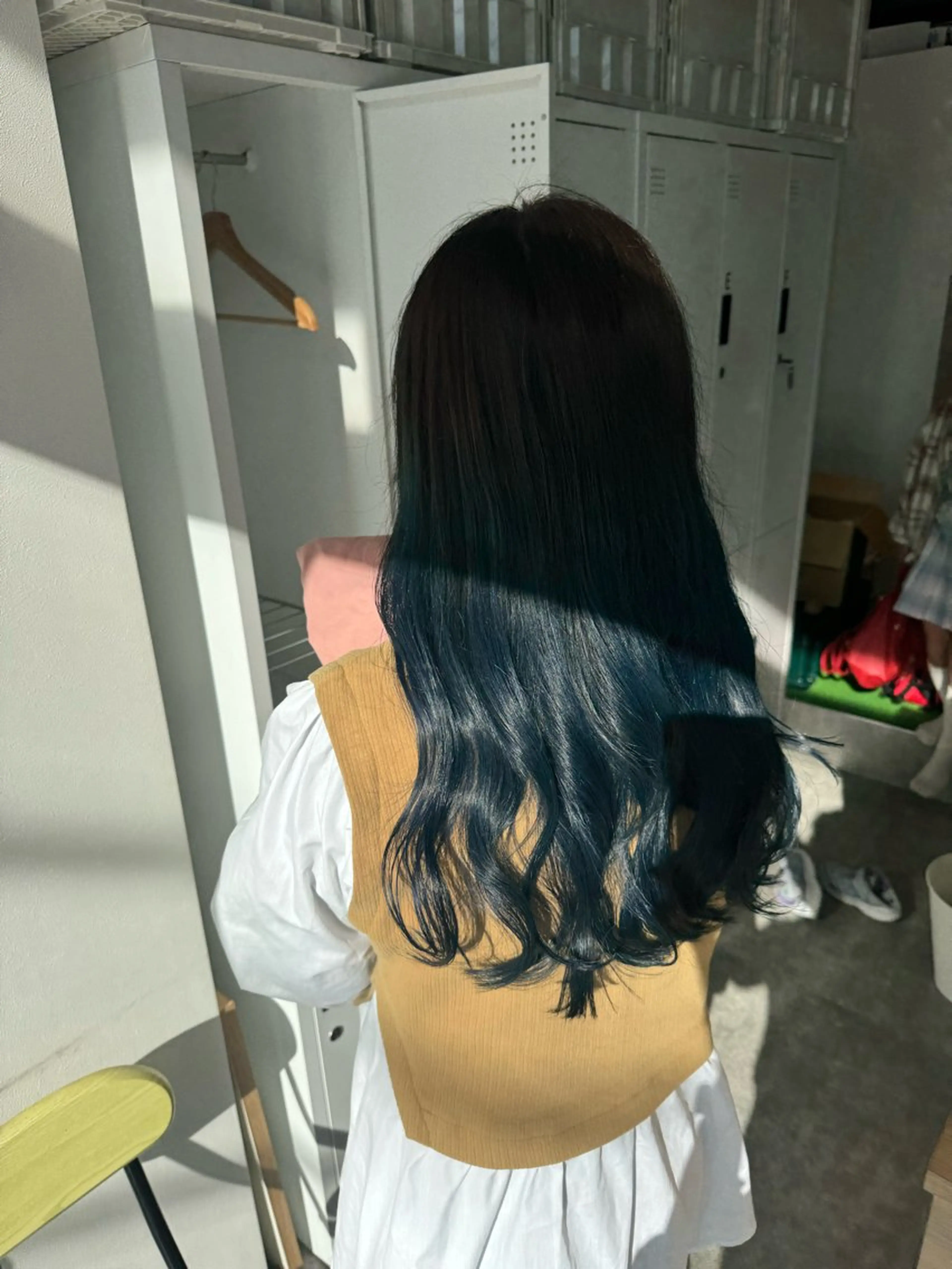 ロング カラー ブルーカラー デザインカラー グレージュ カット ヘアカラー オスズ 🎀´-のヘアスタイル