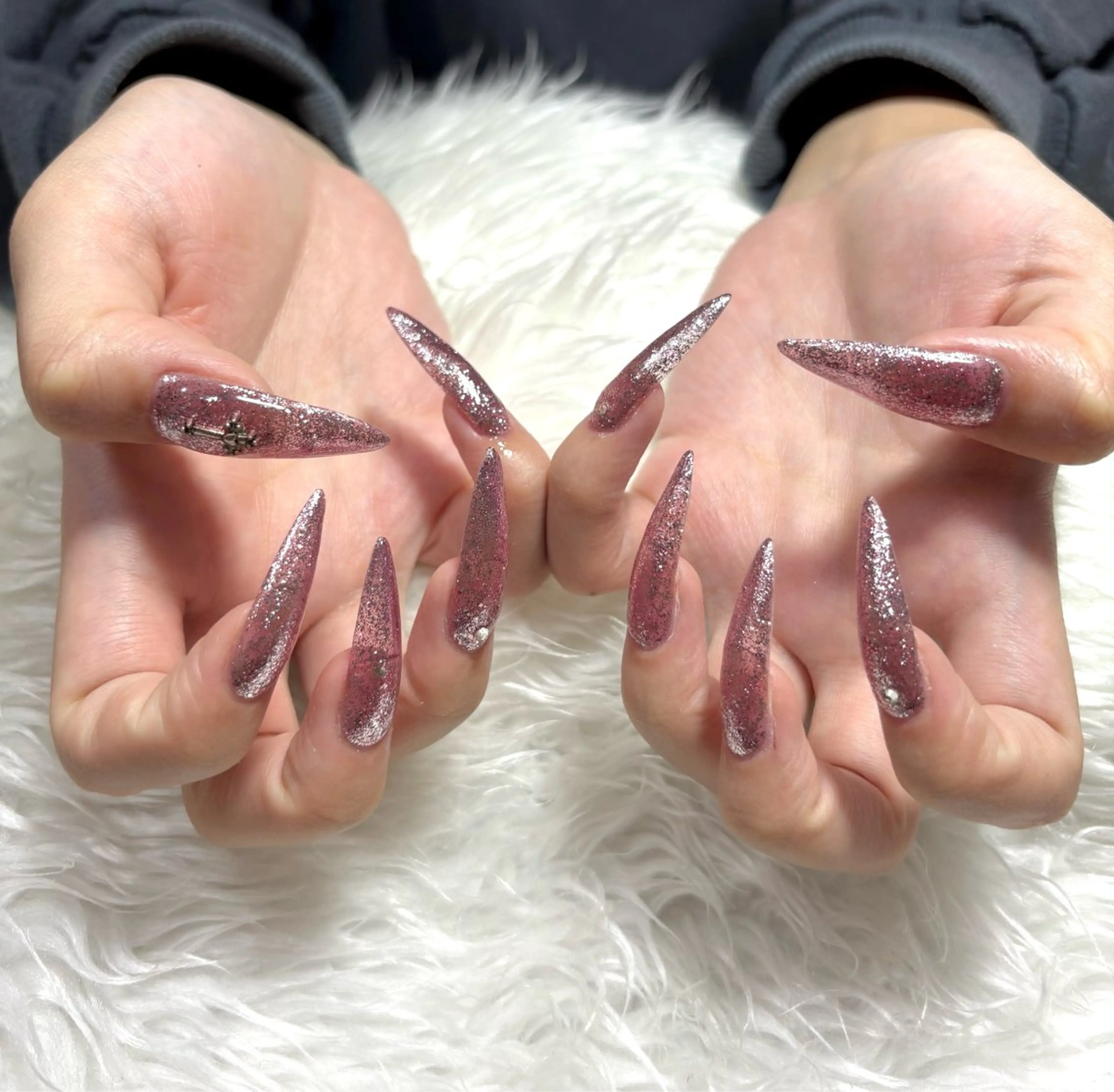 ネイル jr.R Ashliyのネイルデザイン