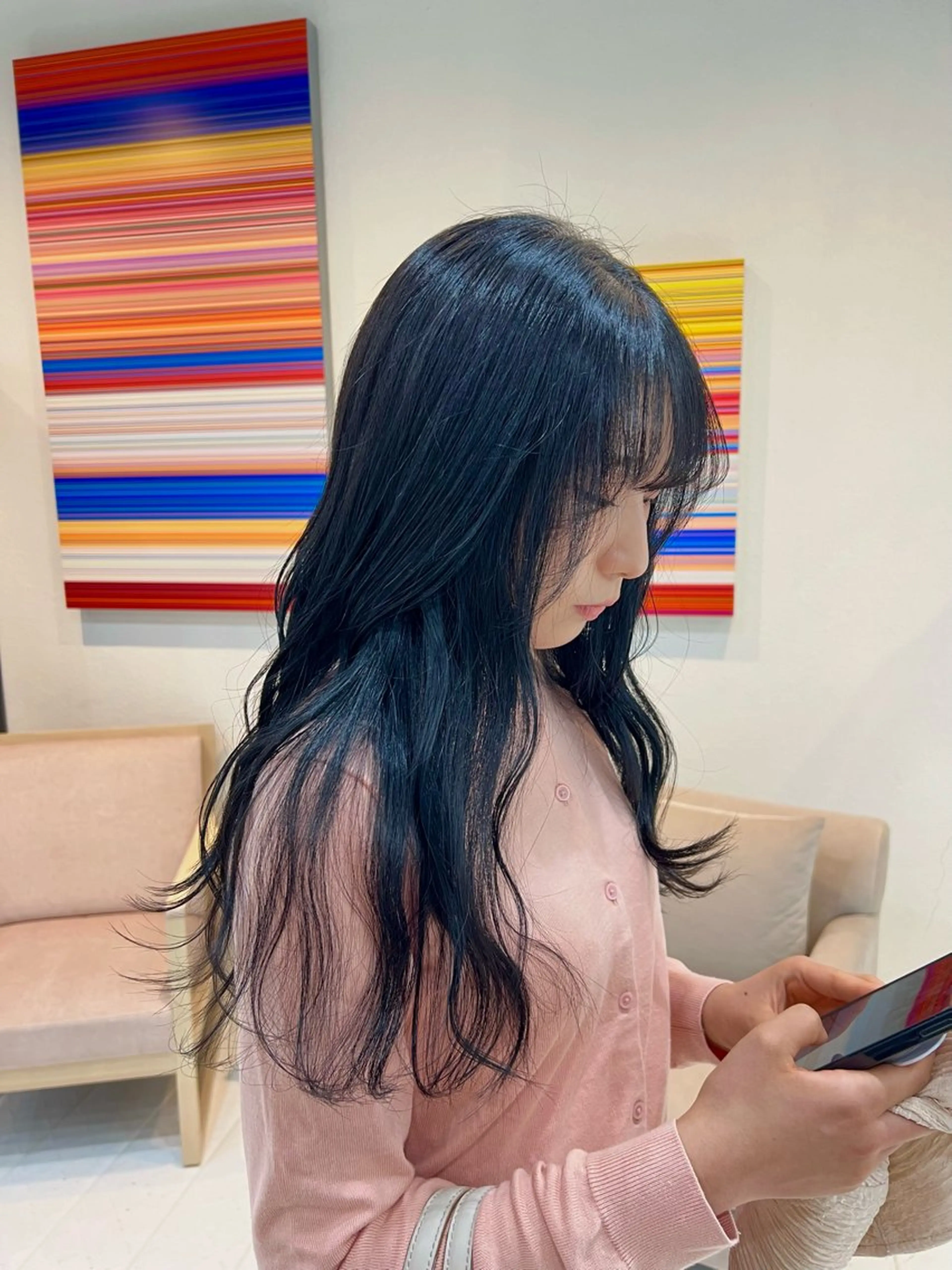 ロング カラー 黒髪 ブルーカラー ブルーブラック 透明感カラー ヘアカラー トリートメント ブリーチカラー🦋‪ 田中さくらのヘアスタイル