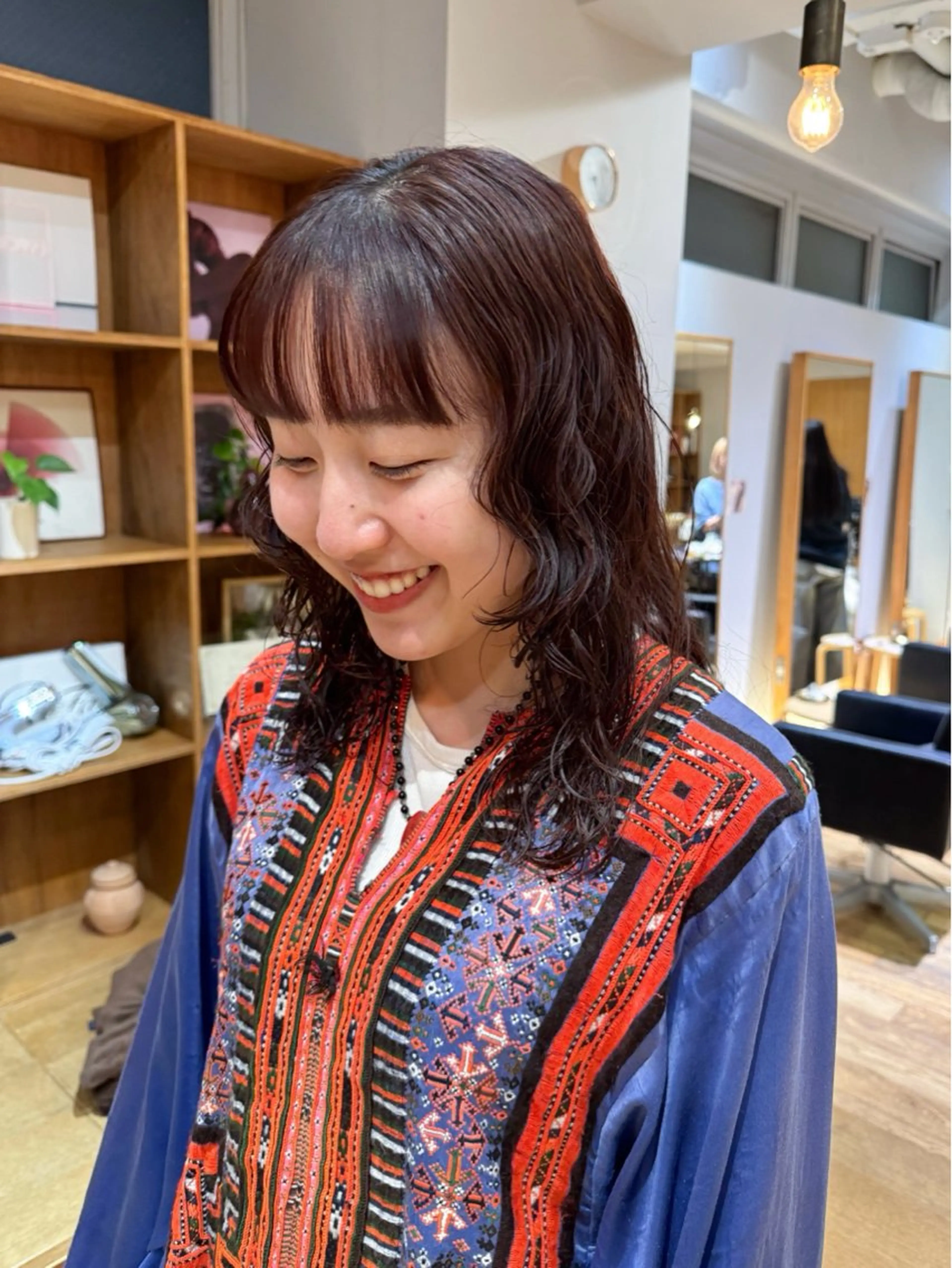 ミディアム パーマ 伸ばしかけ カット パーマ 大橋 芽衣のヘアスタイル
