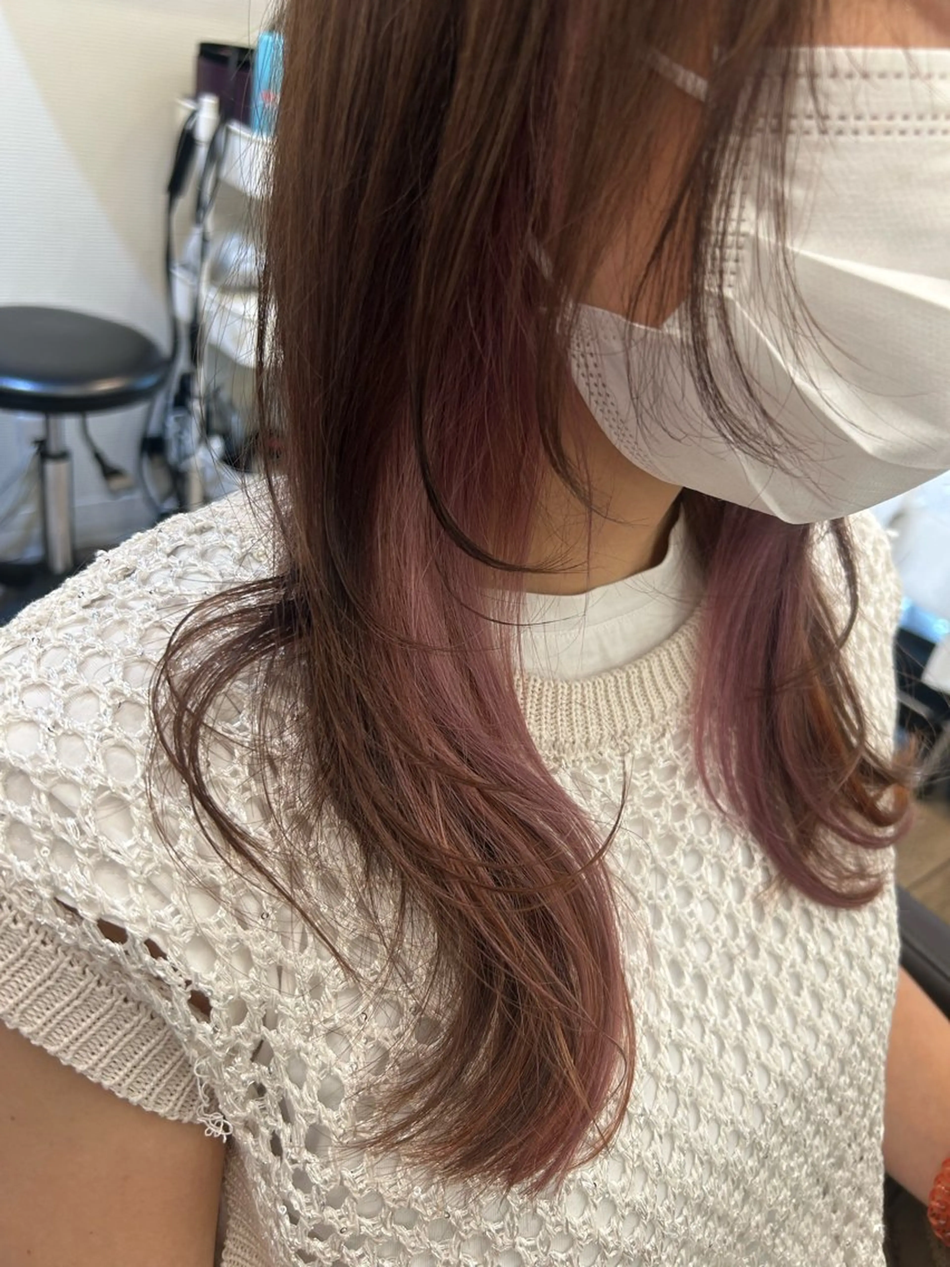 セミロング カラー イヤリングカラー ヘアカラー RYUCK所属・暖色＊艶カラー /Chitose🎀のヘアスタイル
