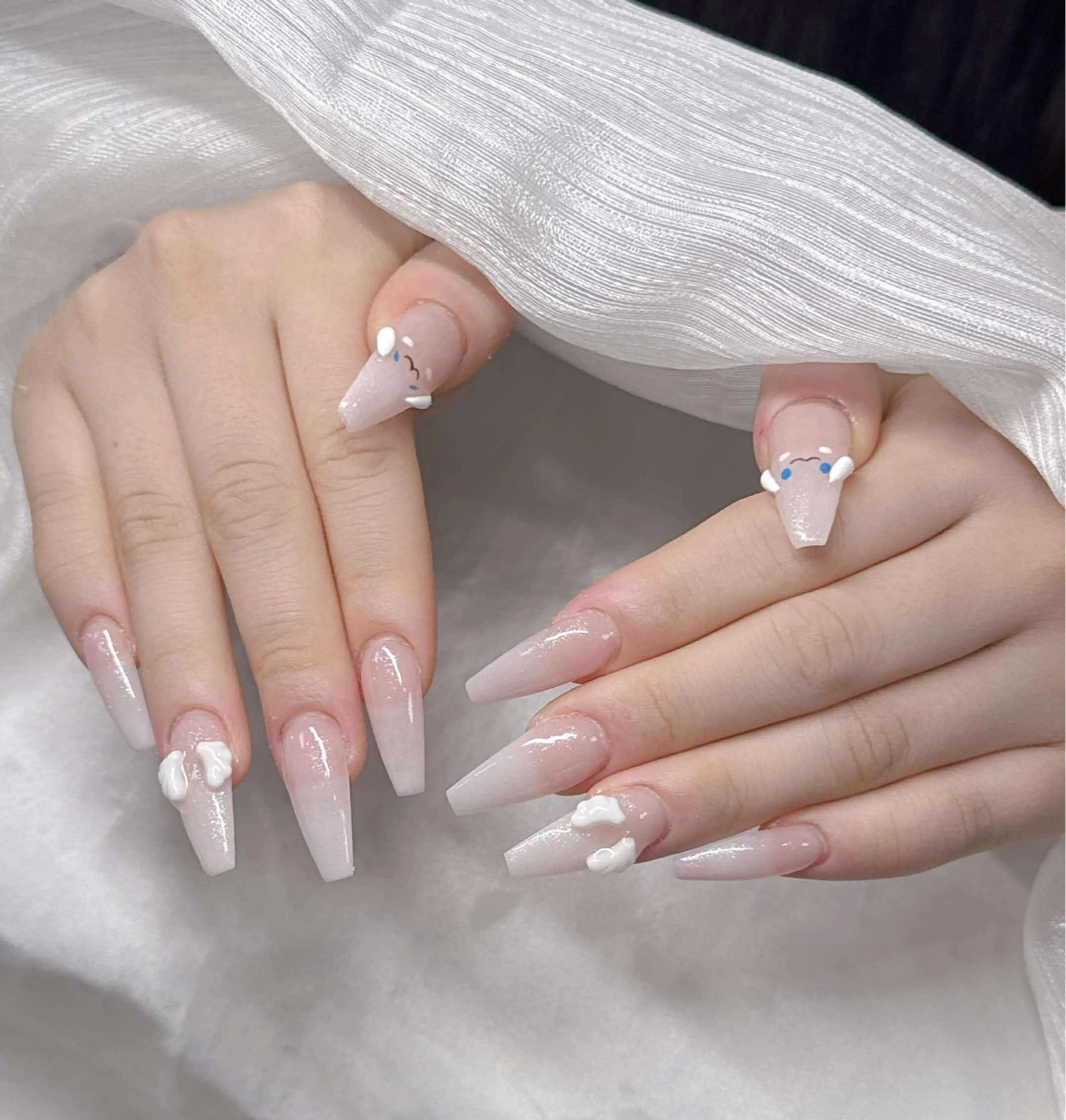 ネイル 長さ出し グラデーション 卒業式 キラキラネイル マグネットネイル ハンドネイル Lee Nailsのネイルデザイン