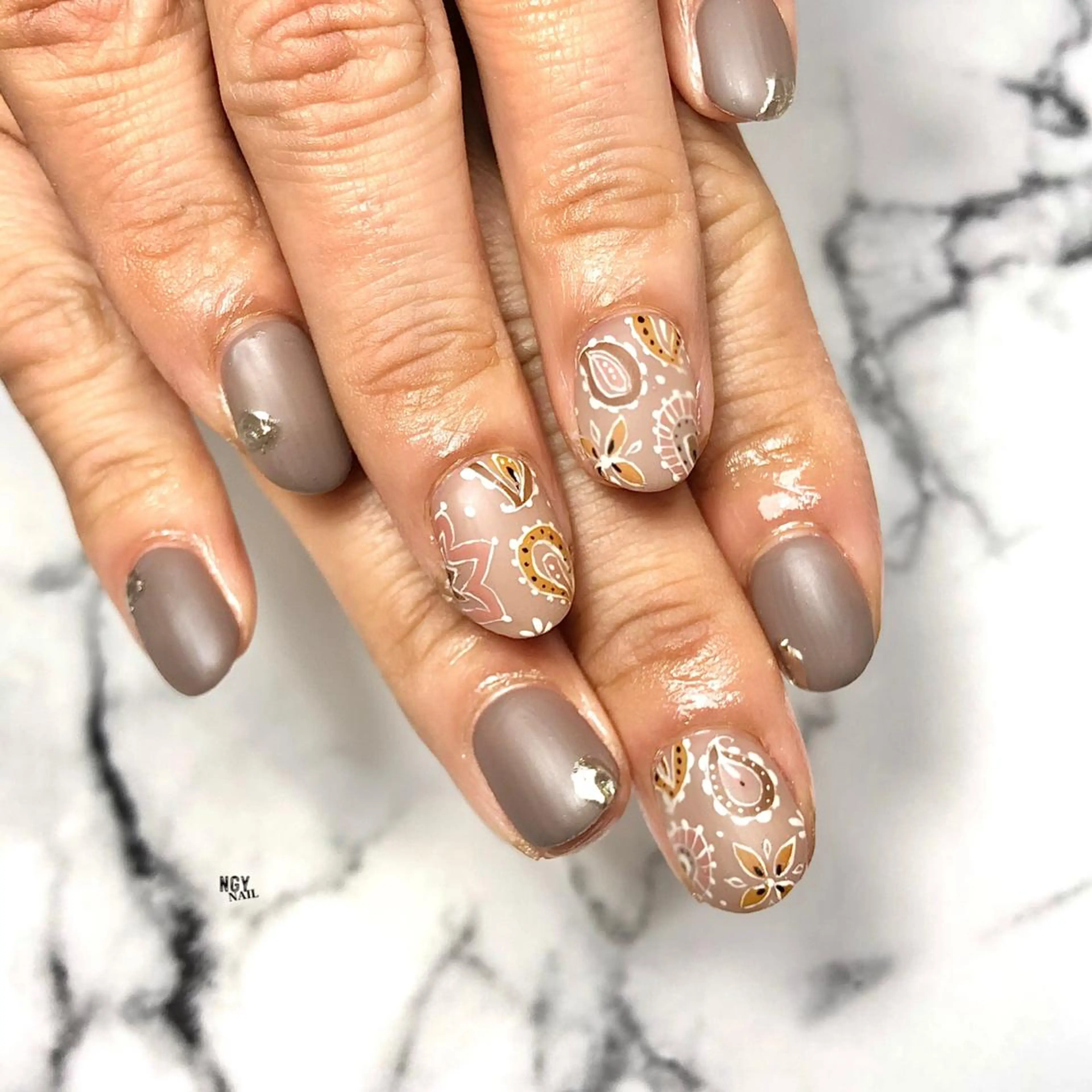 ネイル アートネイル ミラーネイル ニュアンスネイル ワンカラーネイル ハンドネイル NAIL NOWのネイルデザイン