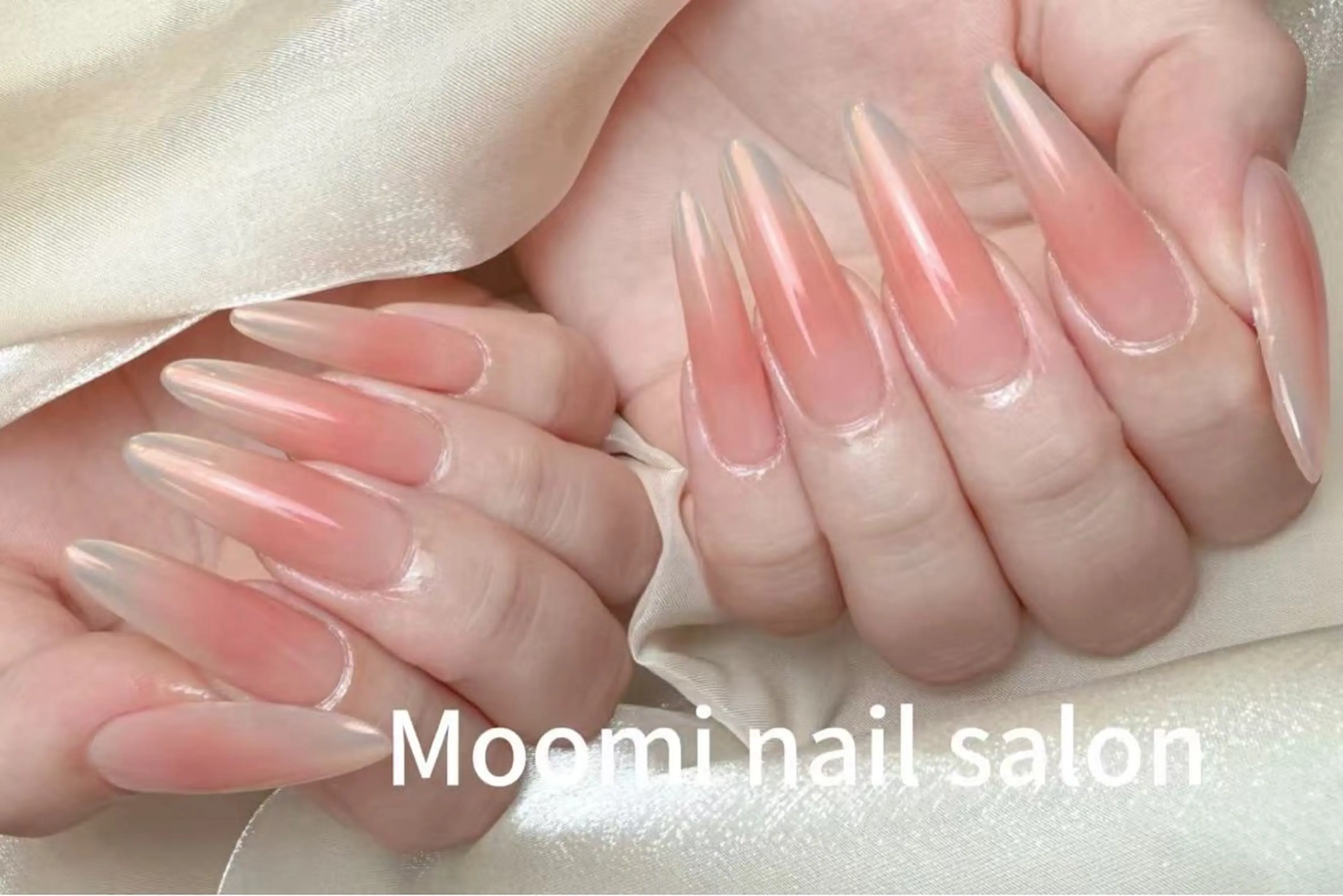 ロング ハンドネイル moomi ゆりのネイルデザイン