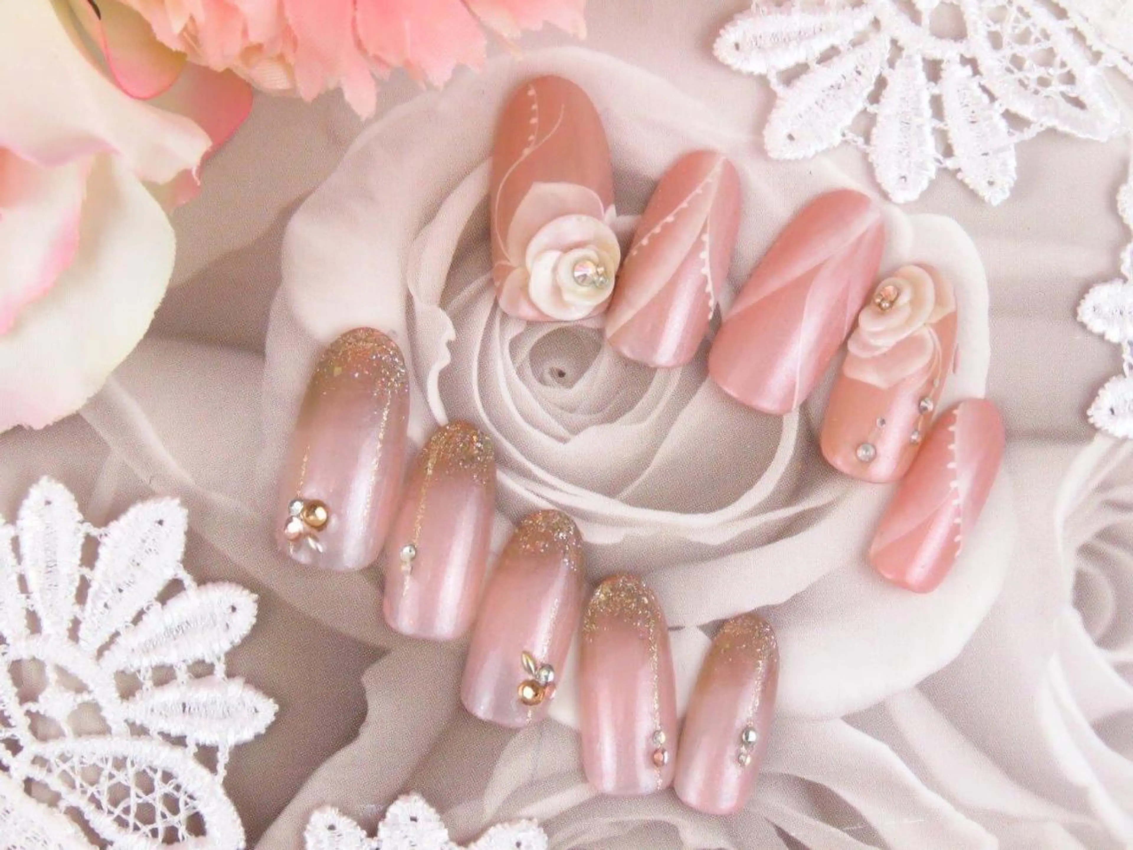 ネイル gloss nail 代々木上原のネイルデザイン