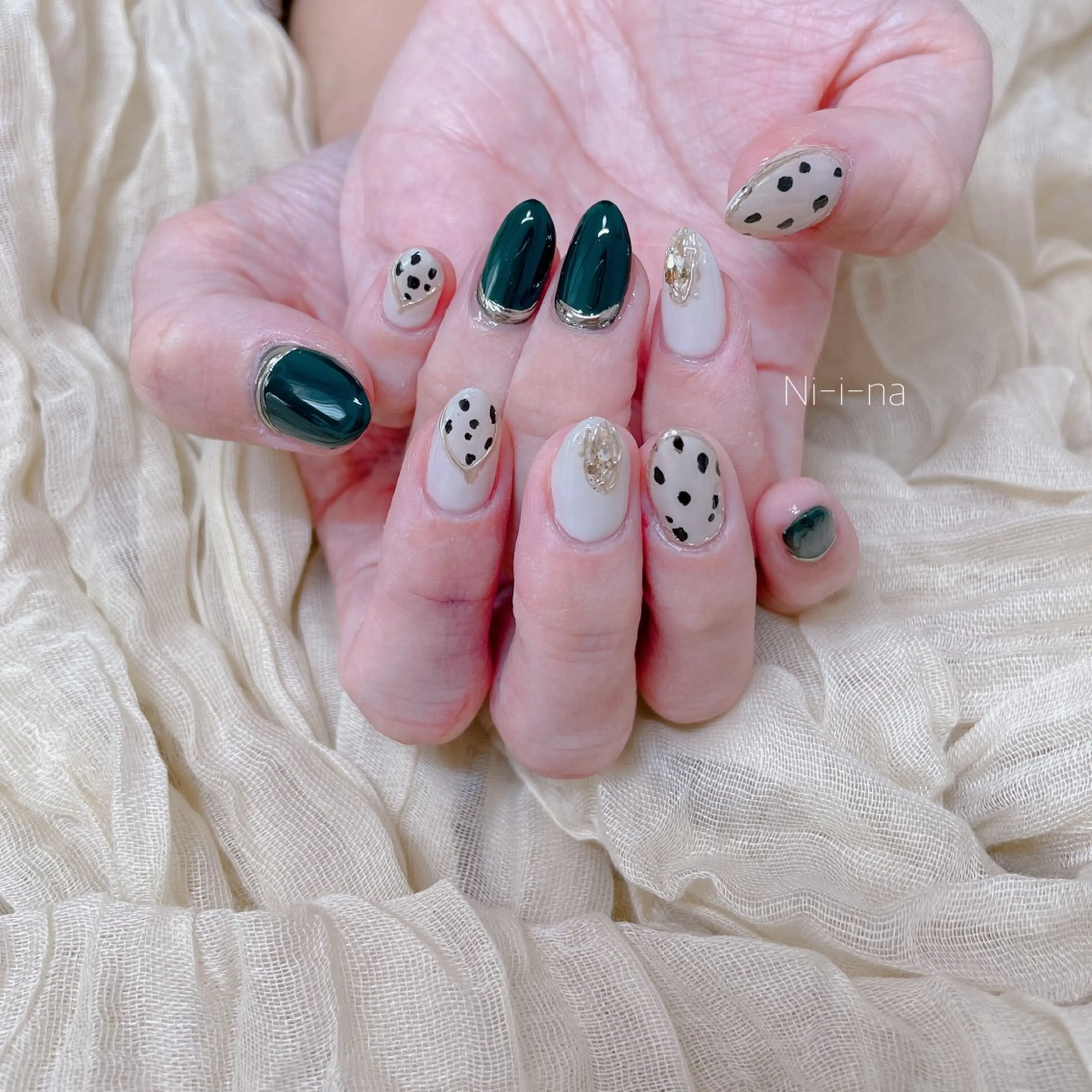 ネイル ハンドネイル nail salon Ni-i-naのネイルデザイン