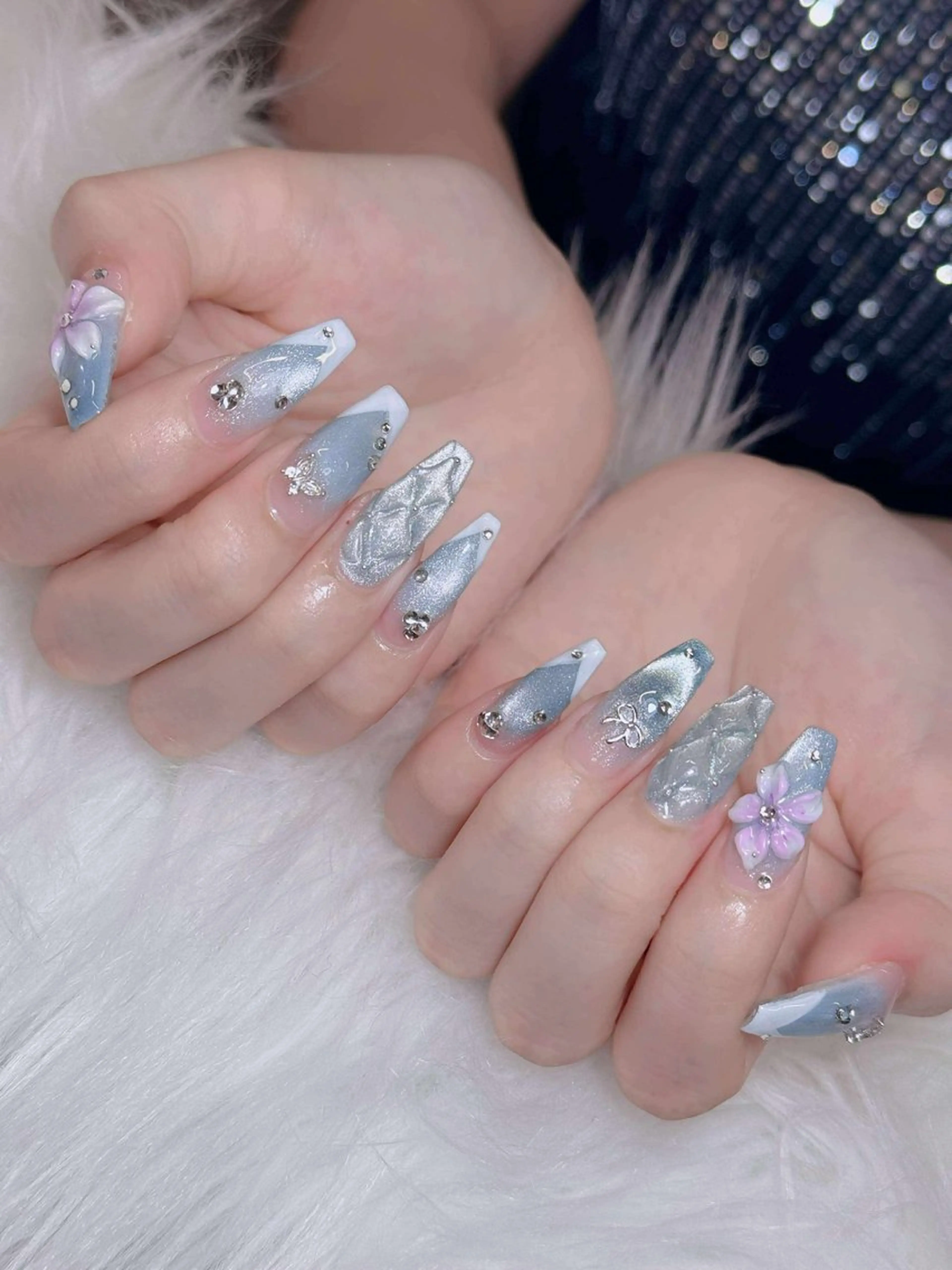 ネイル オーロラネイル チークネイル フットネイル フレンチネイル 韓国ネイル ハンドネイル Lumi Nail 新大久保3‘のネイルデザイン