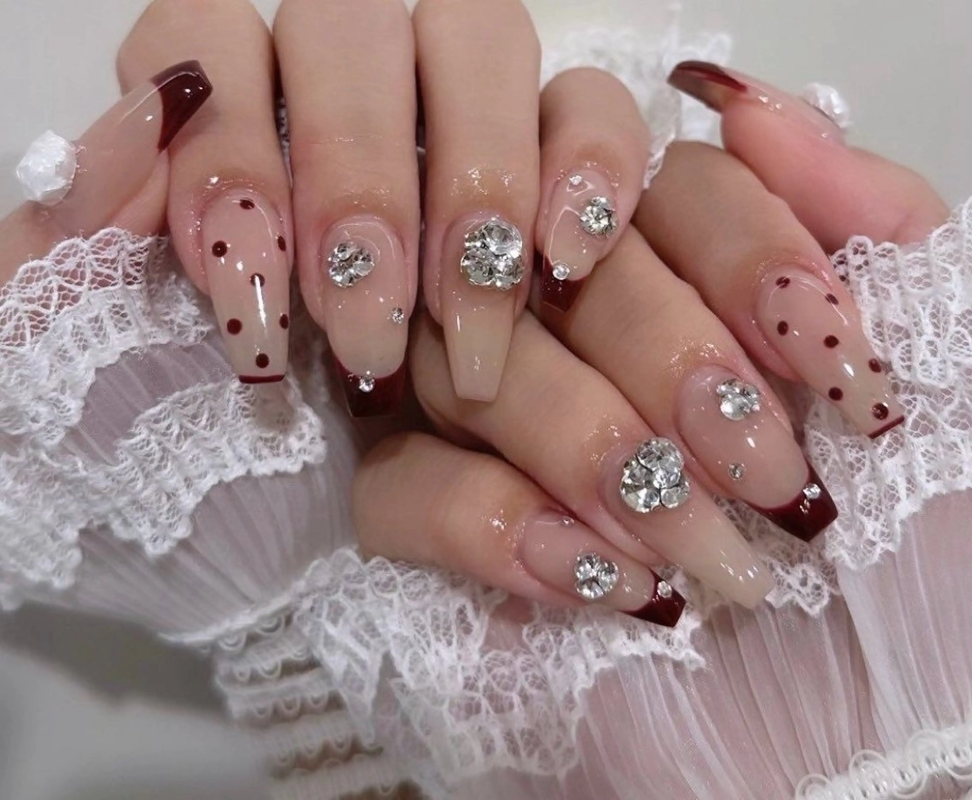 ネイル チークネイル フレンチネイル グラデーション 韓国ネイル マグネットネイル Hana nail所属・Hana Nailのネイルデザイン