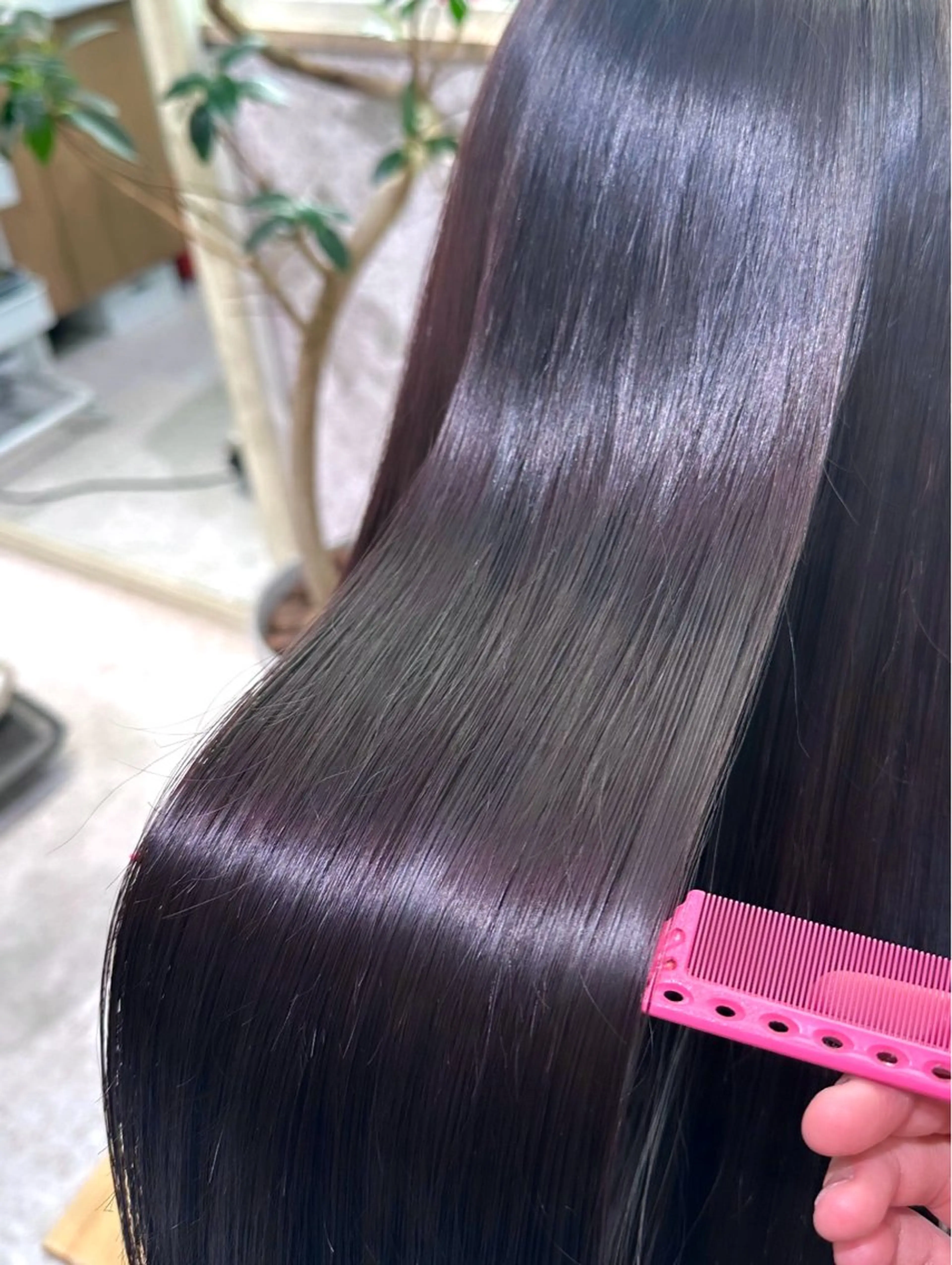ロング 顔周りカット ハイライト 髪質改善 韓国風ヘア 縮毛矯正 ヘアカラー トリートメント ハイトーン/艶カラー 🫧 ユイナのヘアスタイル