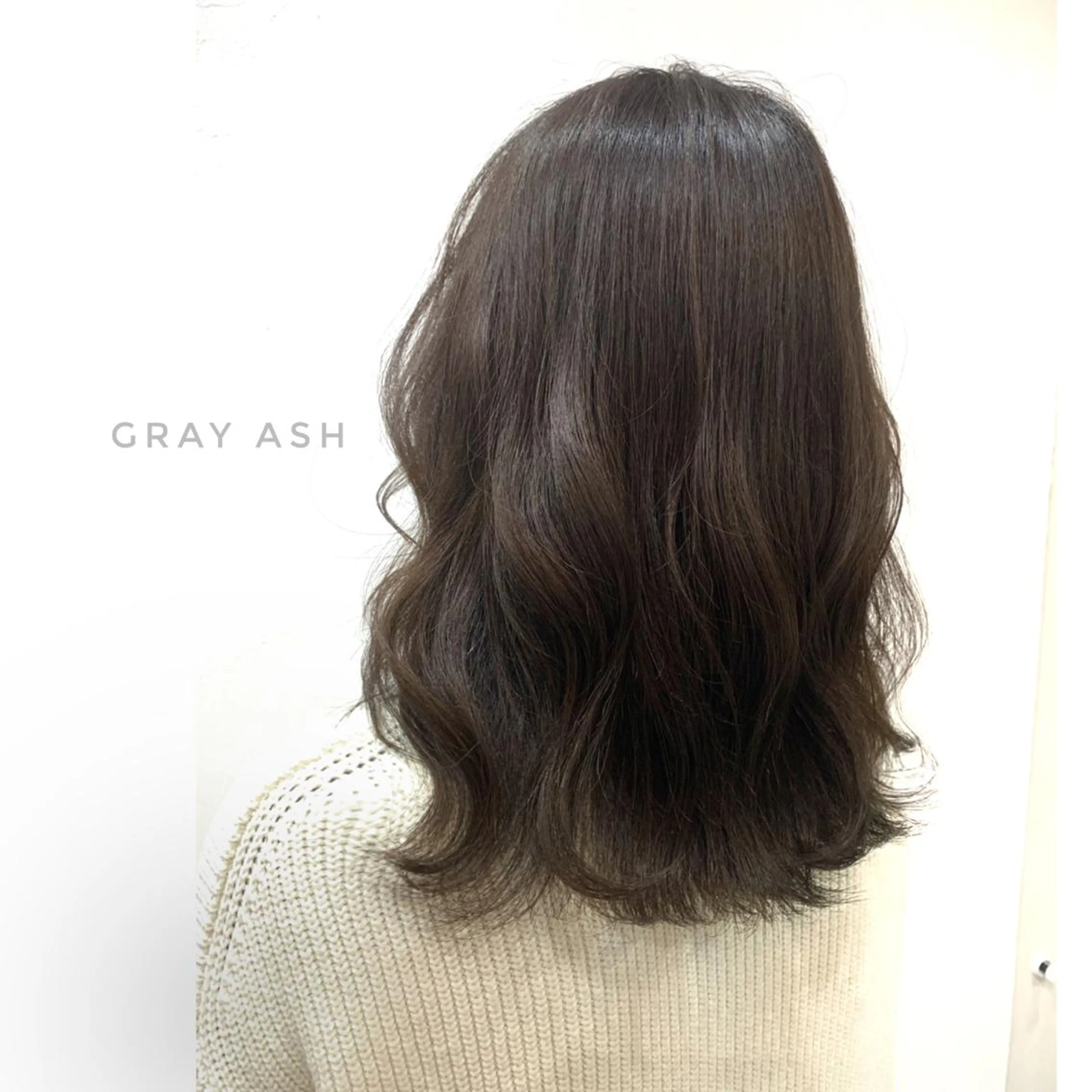 セミロング ヘアカラー LITTLE _KATOのヘアスタイル