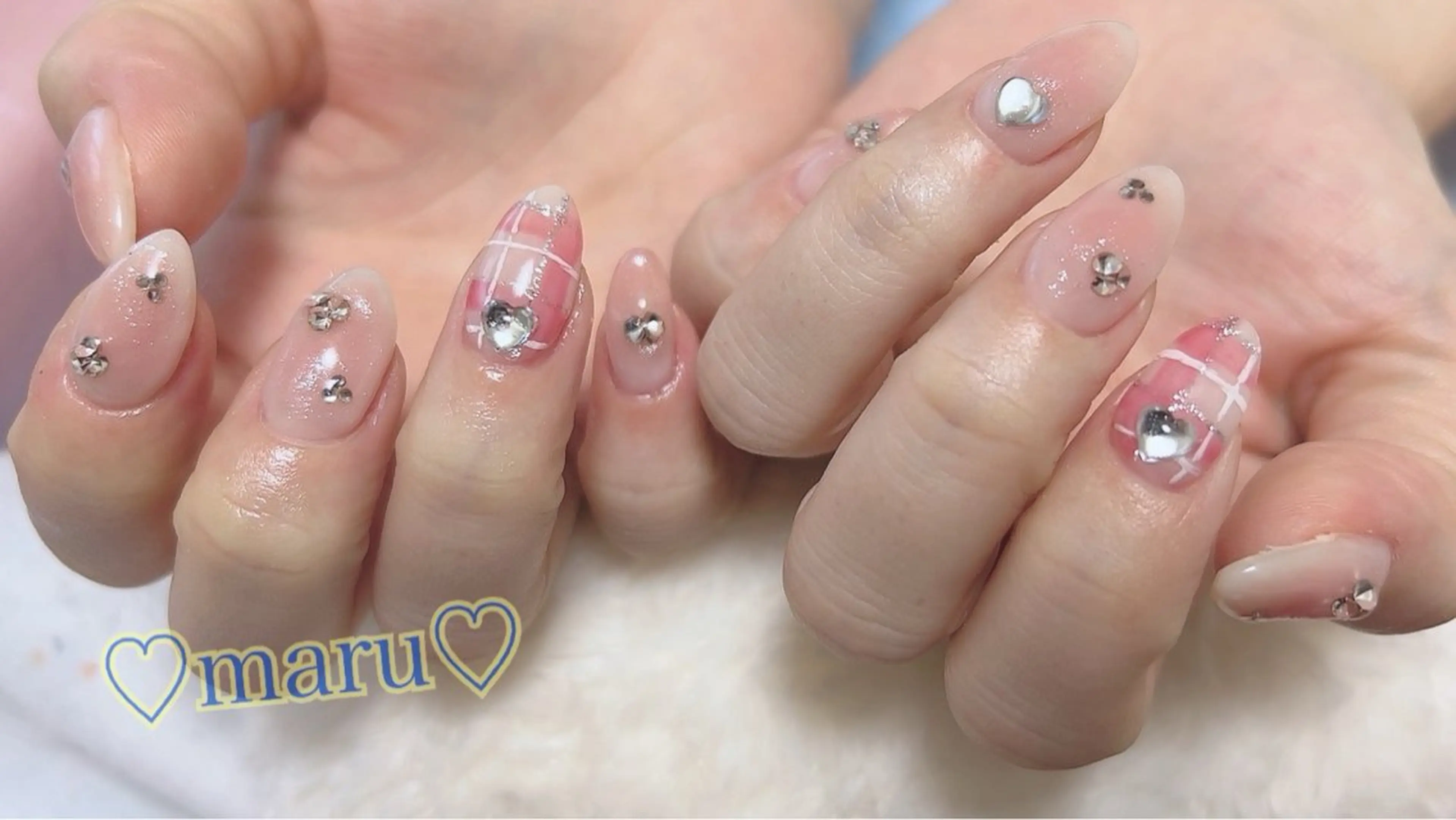ネイル ハンドネイル フットネイル まるみ ♡のネイルデザイン