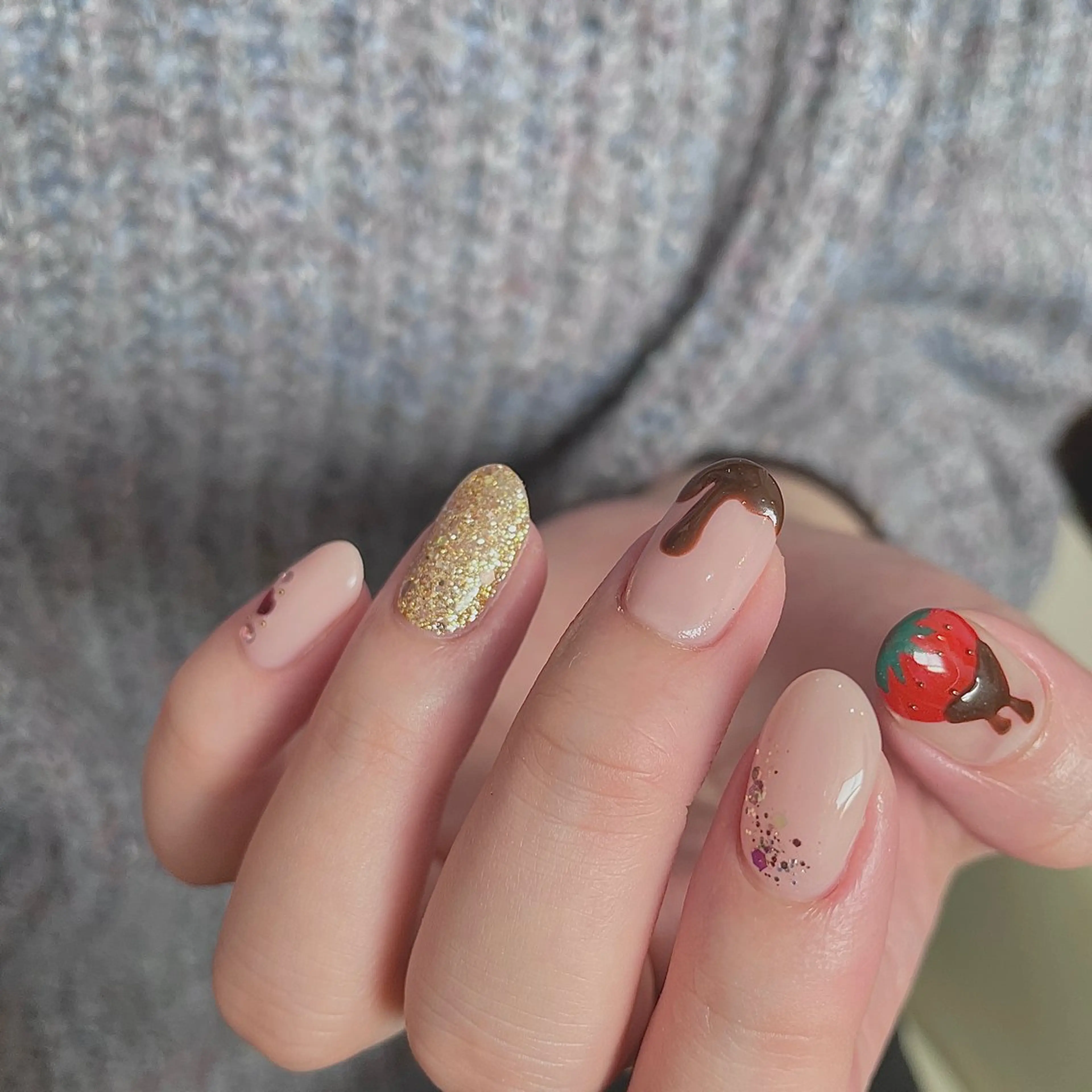 ネイル キラキラネイル ピンク シンプルネイル バレンタイン 冬ネイル ハンドネイル acs.n所属・ネイル，耳つぼ 風間すみれのその他イメージ