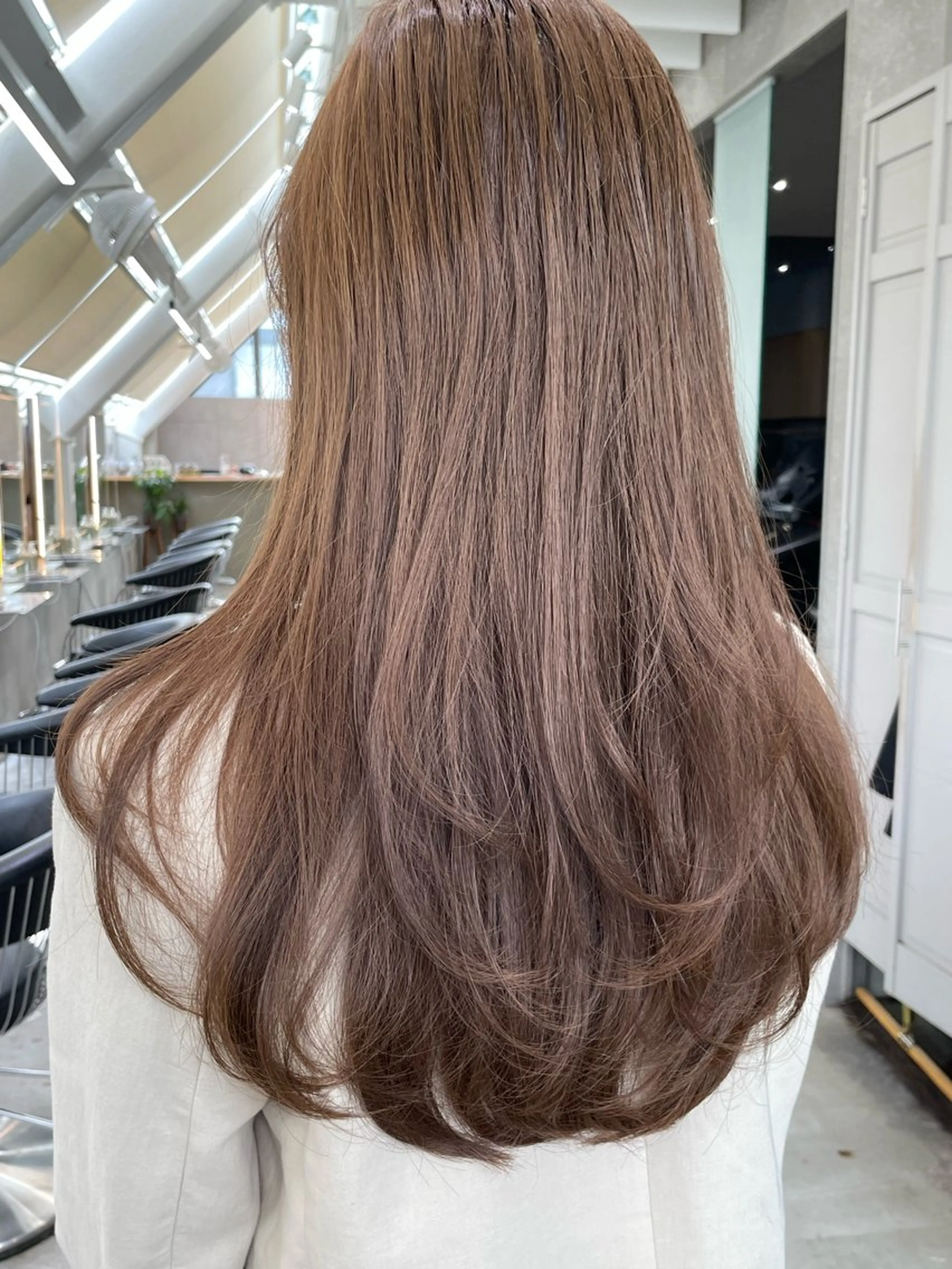セミロング レイヤーカット AUBEHAIRnoa熊谷店所属・中島紫乃  レイヤー 🇰🇷🌈のヘアスタイル