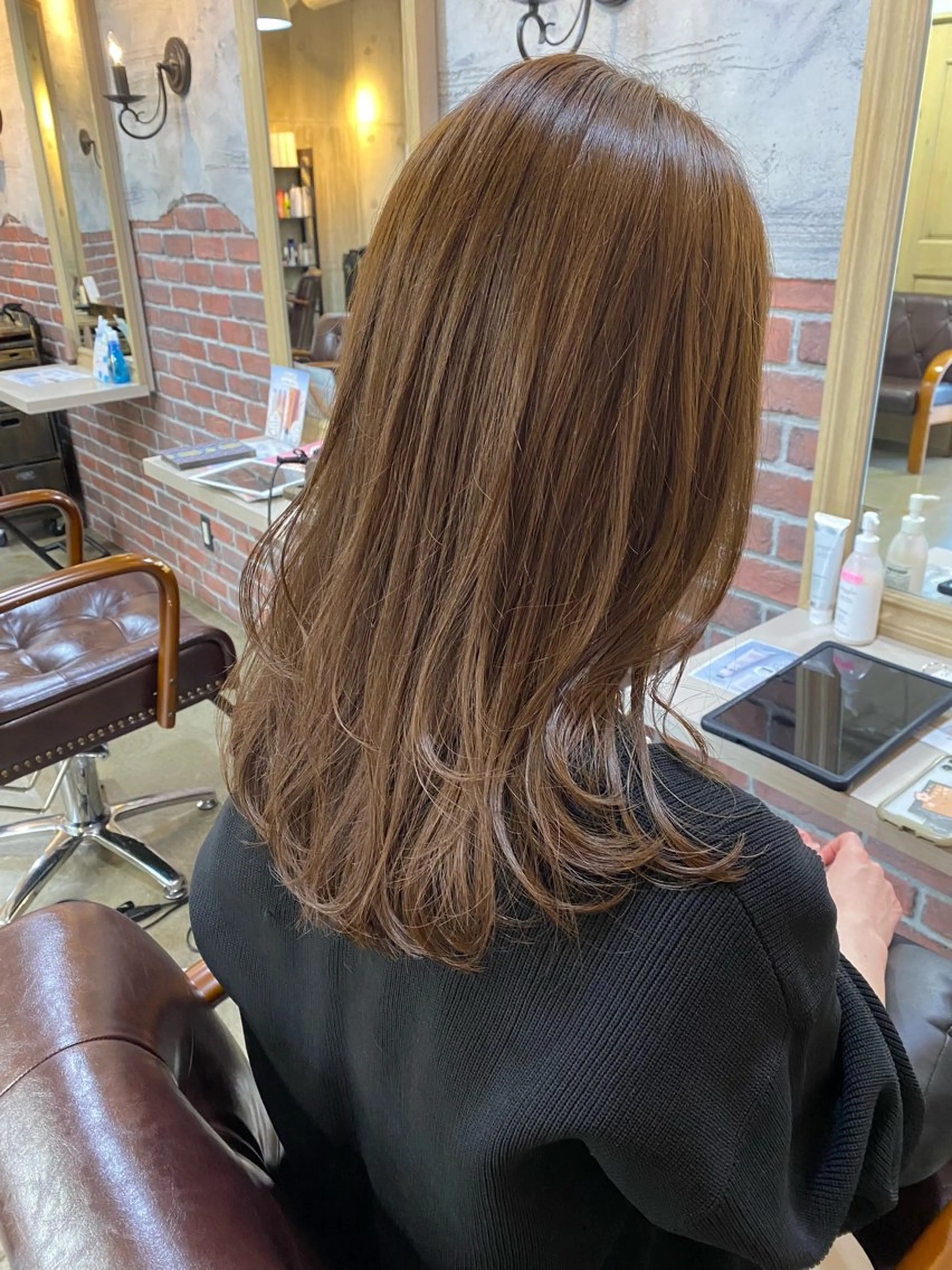 セミロング カラー レイヤーカット tocolaso 柏所属・根本 瑠実のヘアスタイル