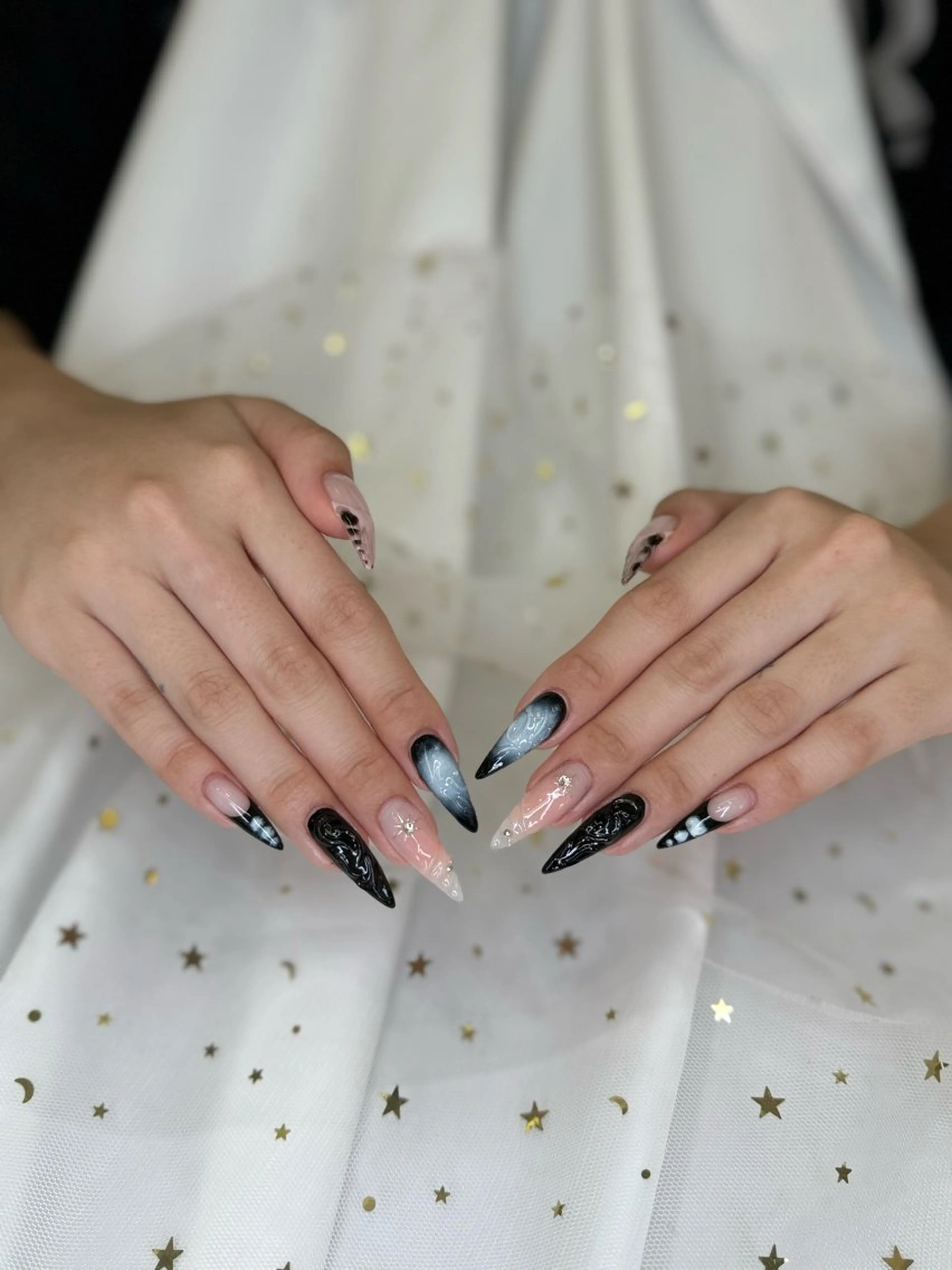 セミロング ハンドネイル Bibi beauty spa Osaka所属・Bibi nail Osakaのネイルデザイン