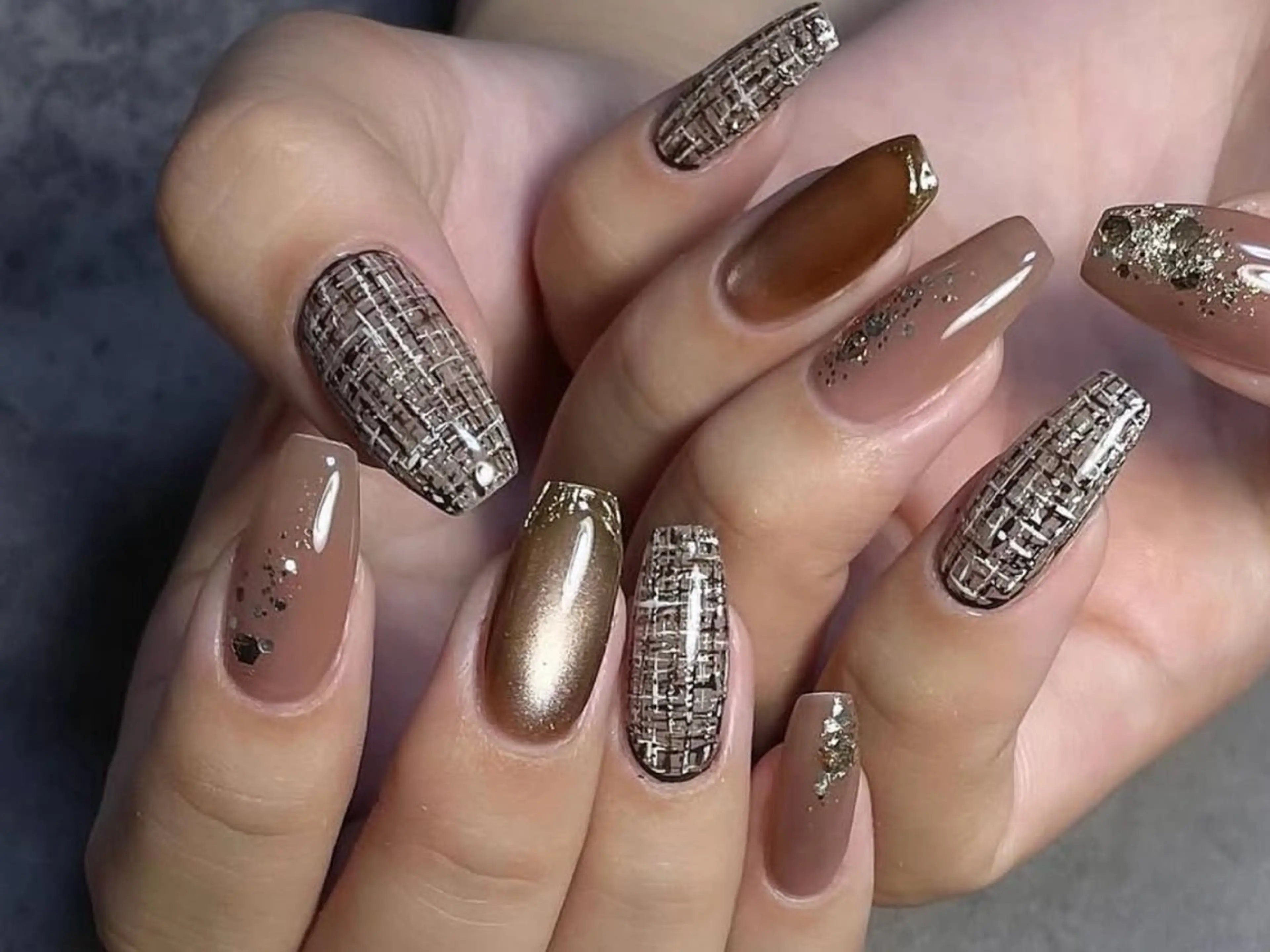 メンズ ネイル メンズ韓国風 アートネイル フレンチネイル ジェルネイル キラキラネイル ハンドネイル Bloom スカルプ専門店のネイルデザイン