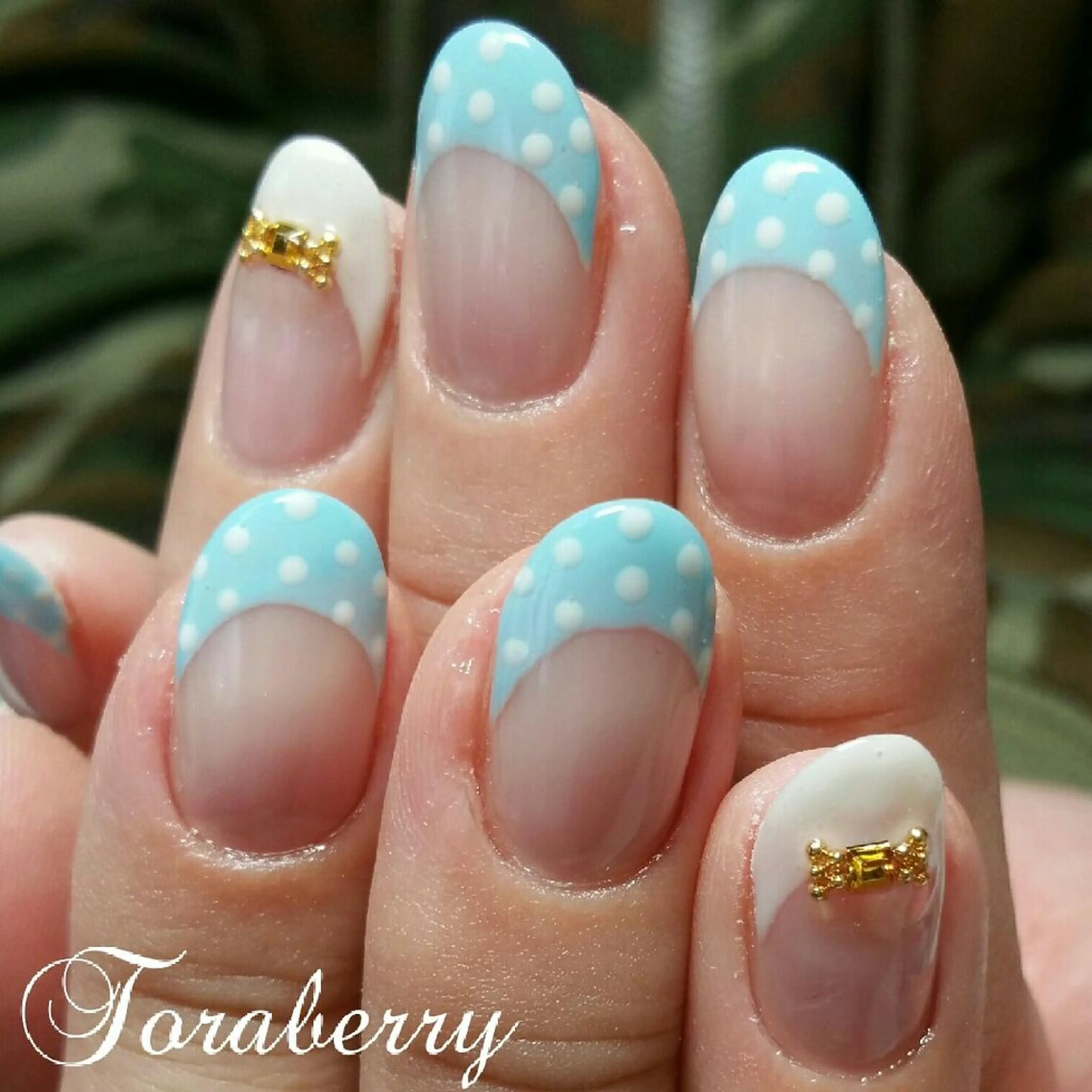 ネイル ドット ネイリスト なつみのネイルデザイン