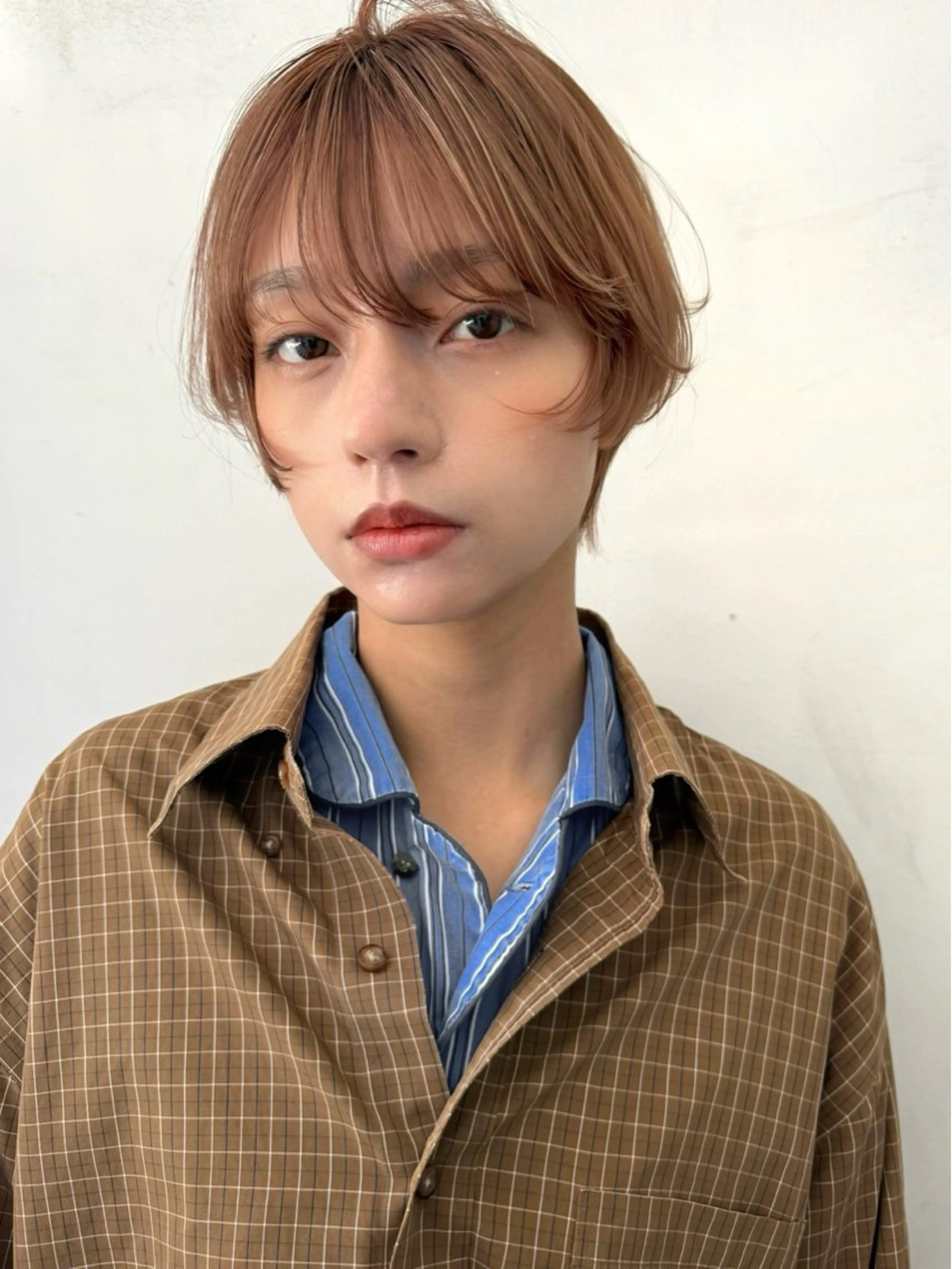 ショート カラー ショートレイヤー ベージュカラー ブラウンカラー ブラウンベージュ ハイライトカラー カット ヘアカラー トリートメント 森貴裕/ベージュ/ パーマ/オリーブのヘアスタイル