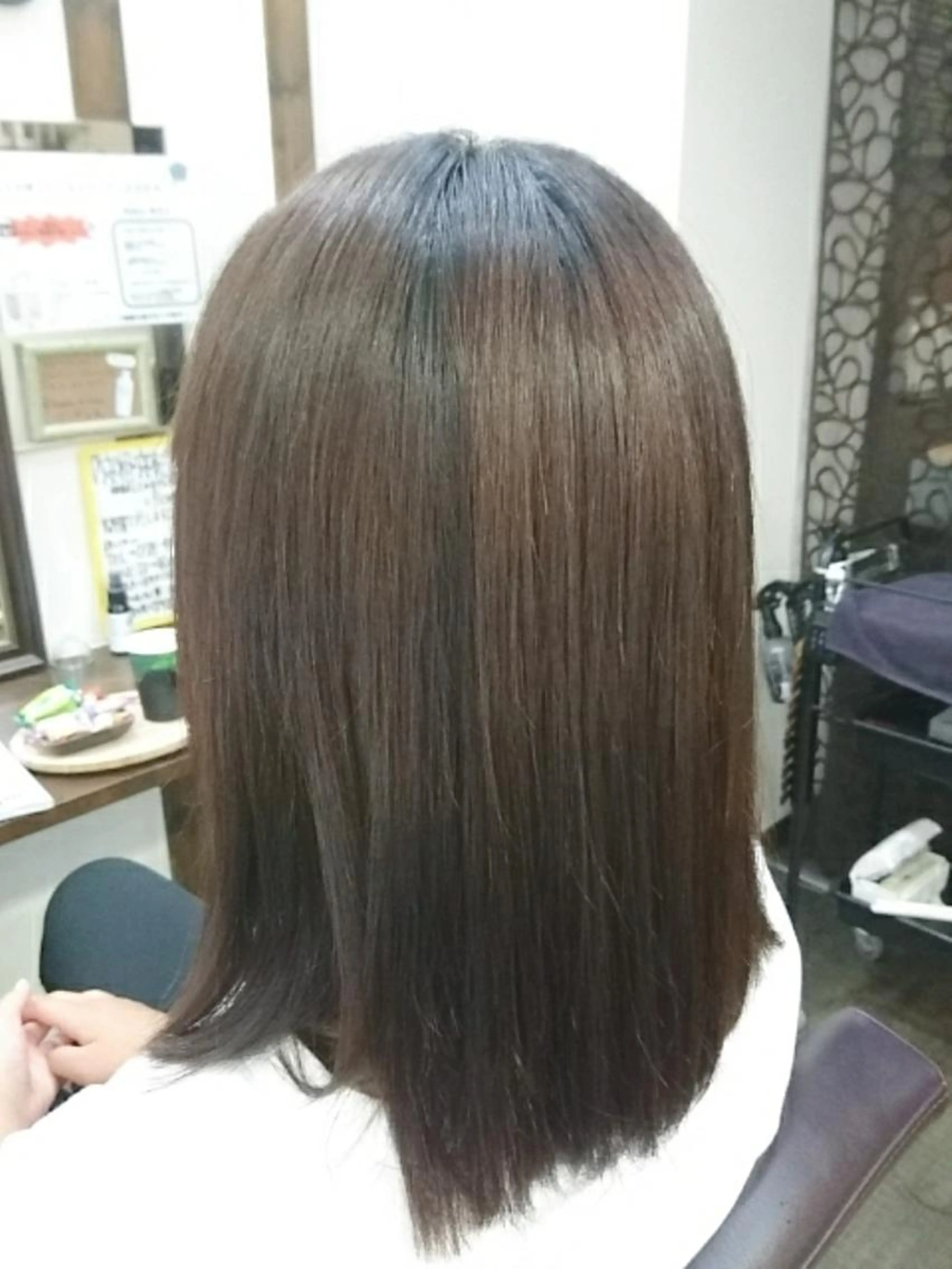 カット＋ダメージ軽減縮毛矯正＋オーガニックカラー＋トリートメントの写真