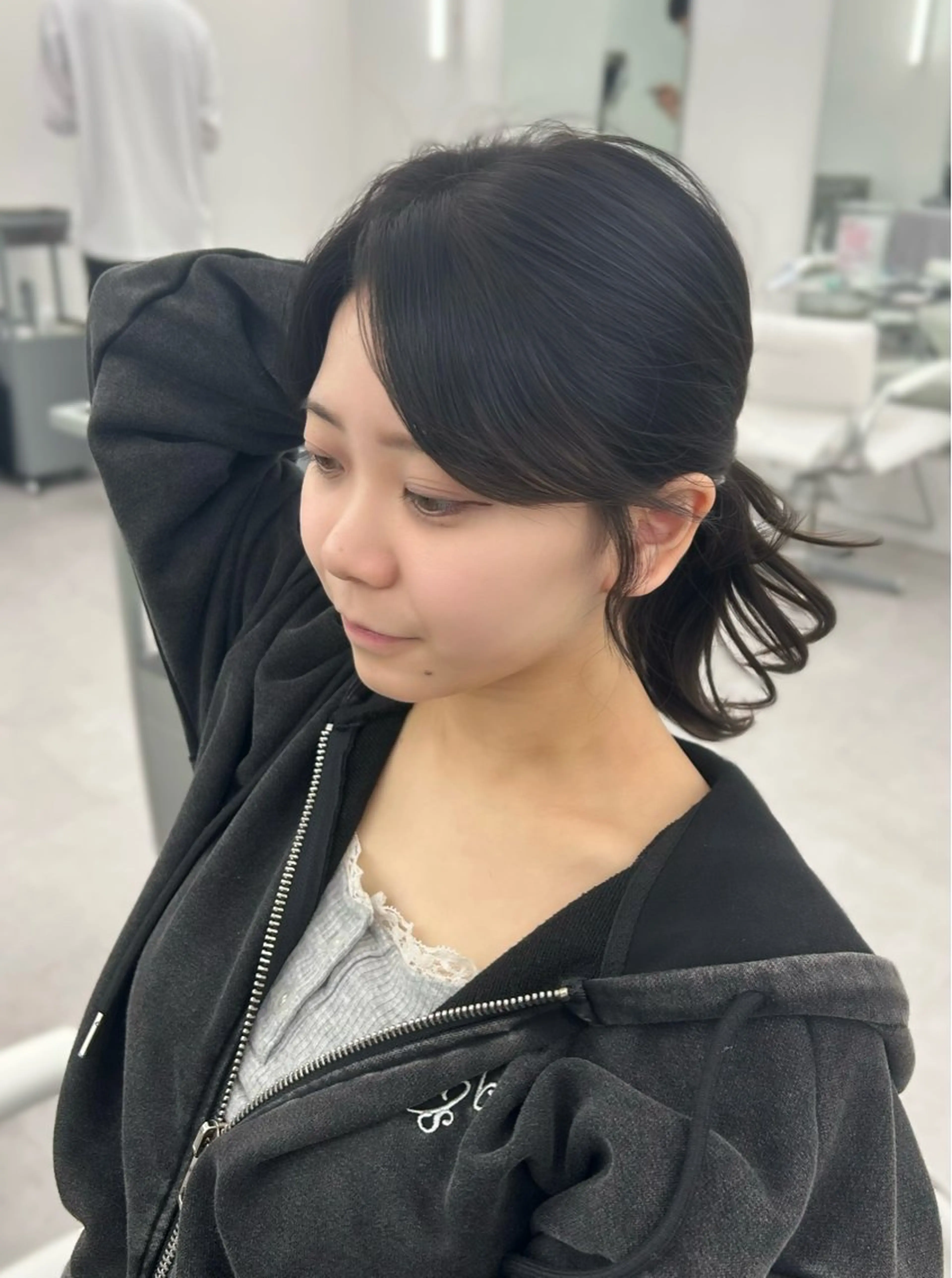 セミロング レイヤーカット 小顔カット カット 加藤 優里のヘアスタイル