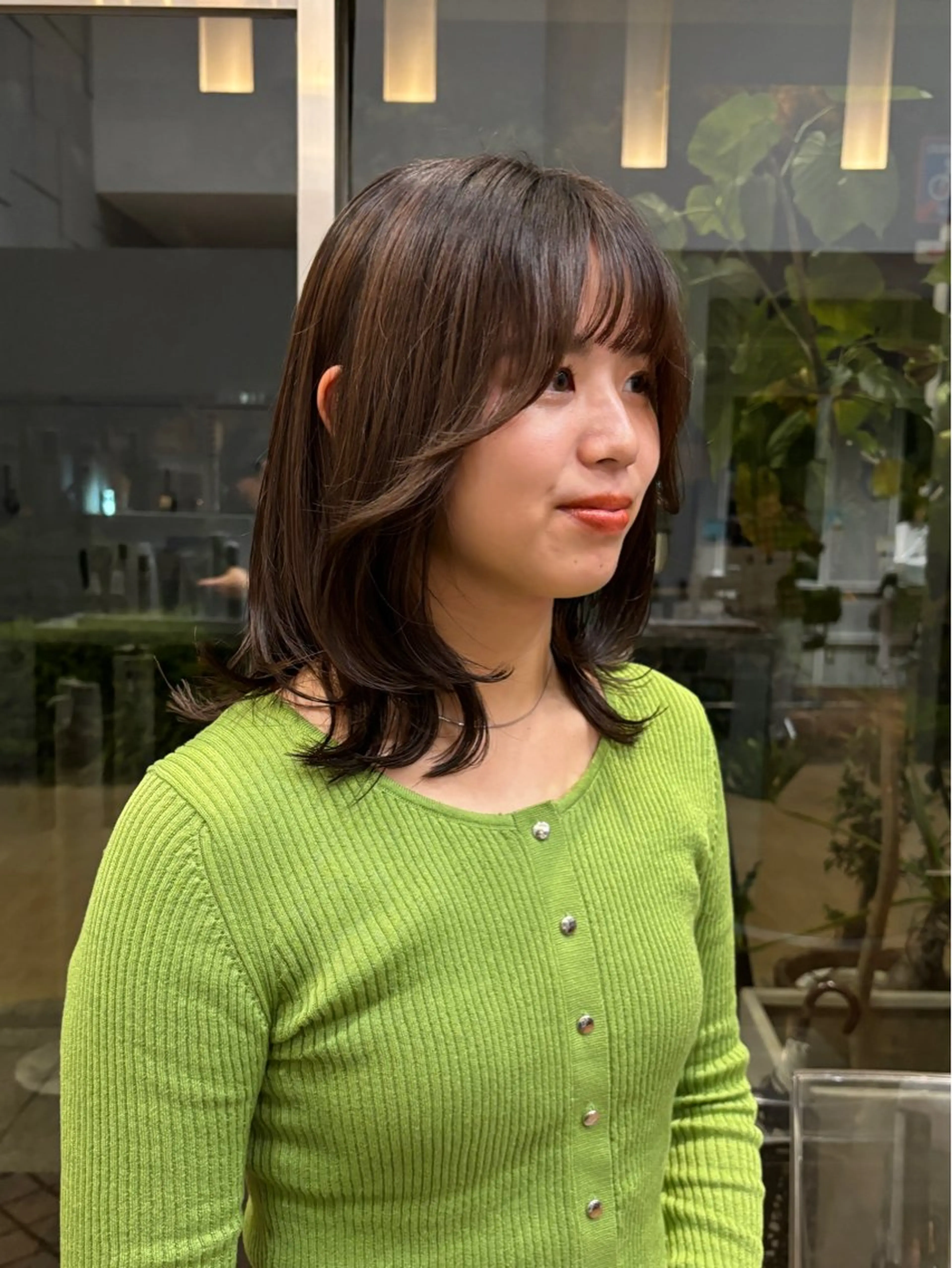 ミディアム レイヤーカット miu /透明感カラーのヘアスタイル