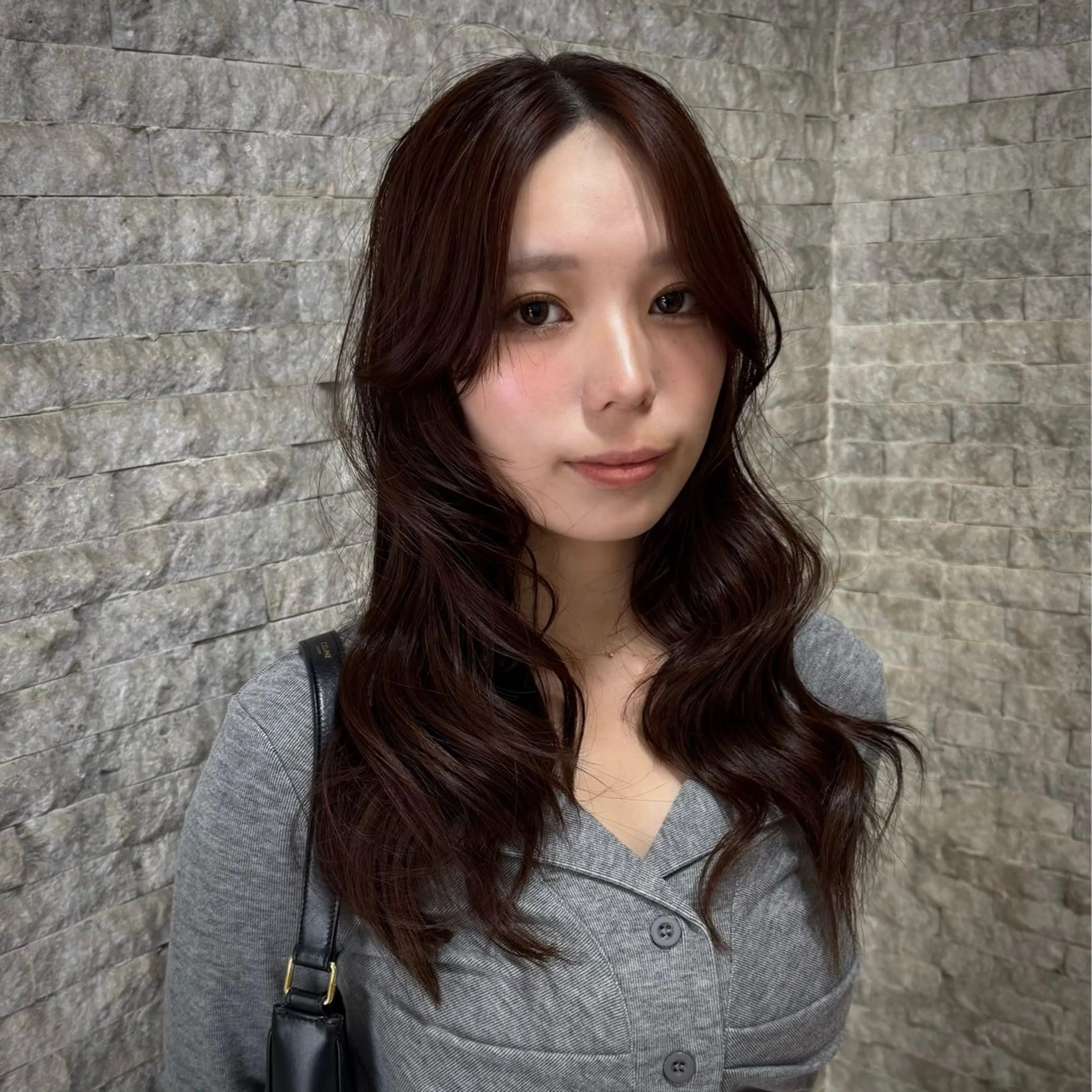 セミロング カット ヘアカラー トリートメント INORI|艶カラ ー|フェイスレイヤーのヘアスタイル