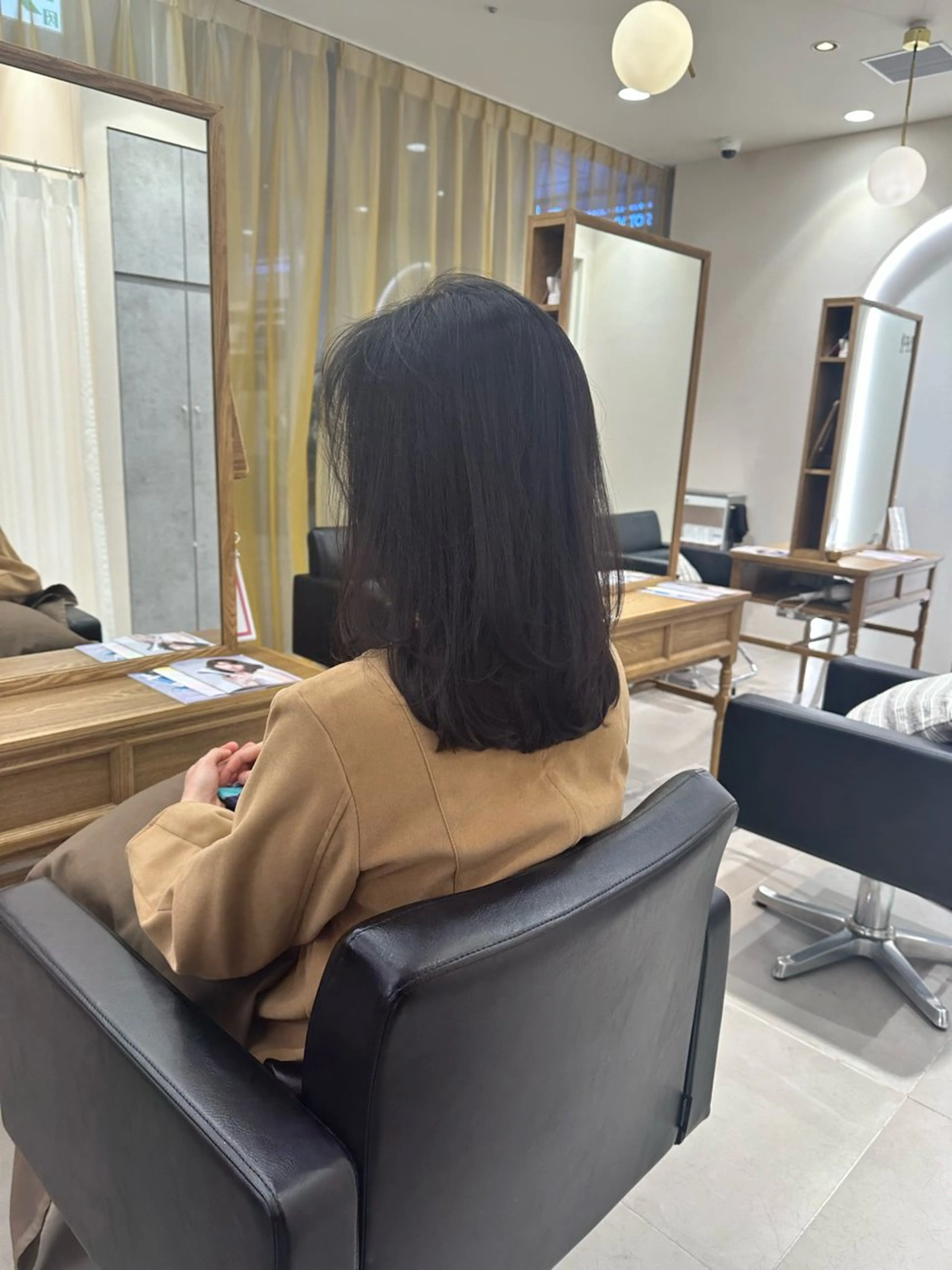 ミディアム 宮原 智美のヘアスタイル