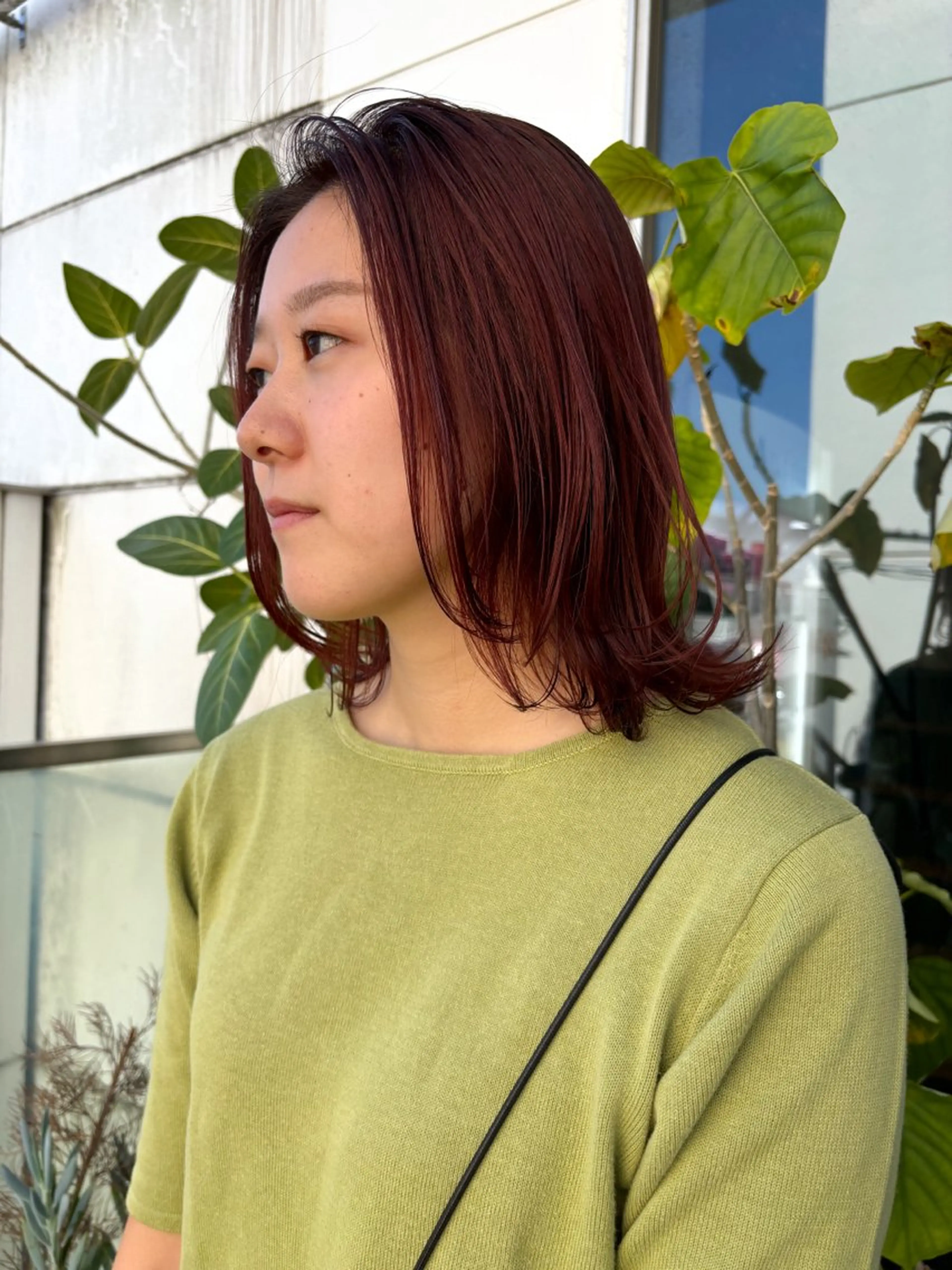 ミディアム カラー パーマ ヘアアレンジ ボルドーカラー ヘアカラー トリートメント ヘッドスパ ヘアセット 押切 響 のヘアスタイル